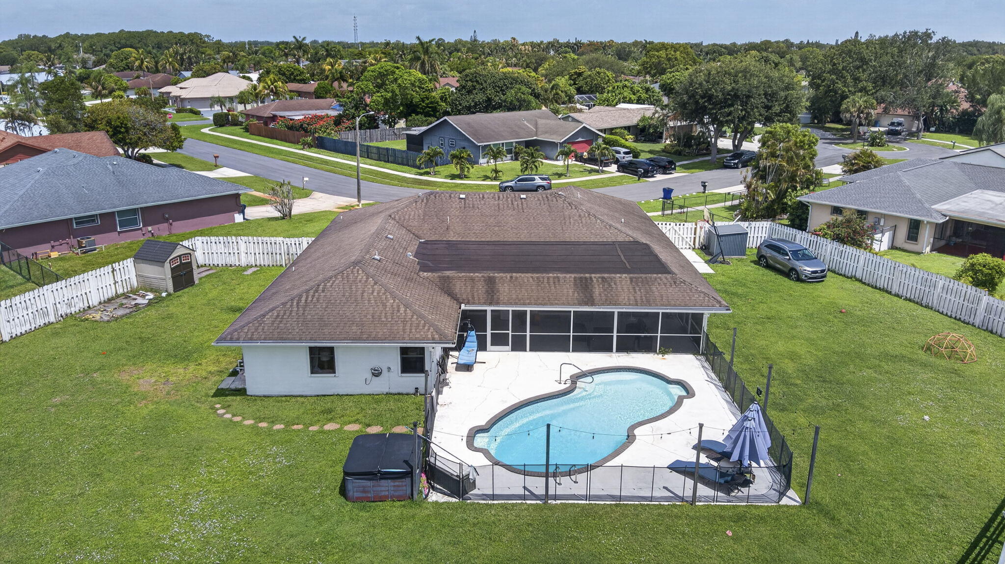 main property photo 41