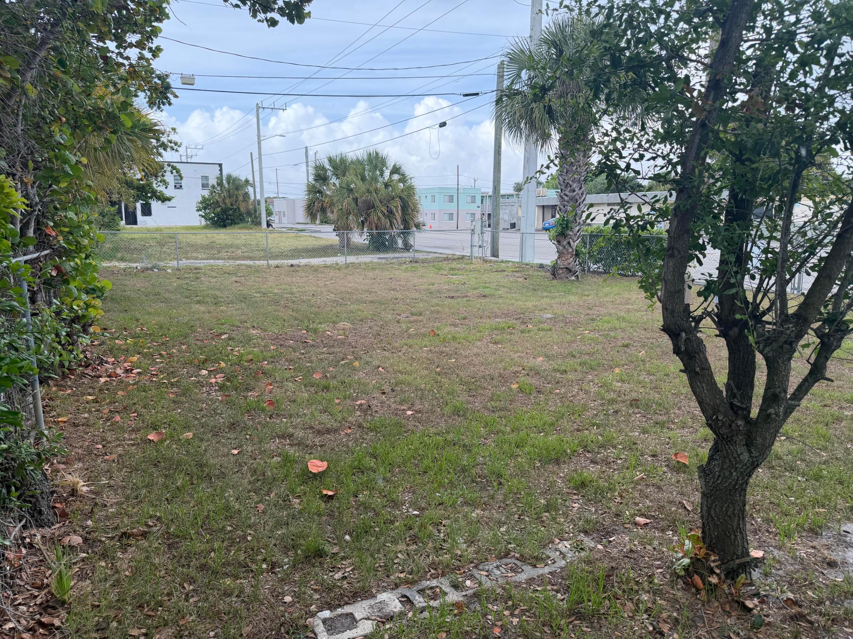 main property photo 16