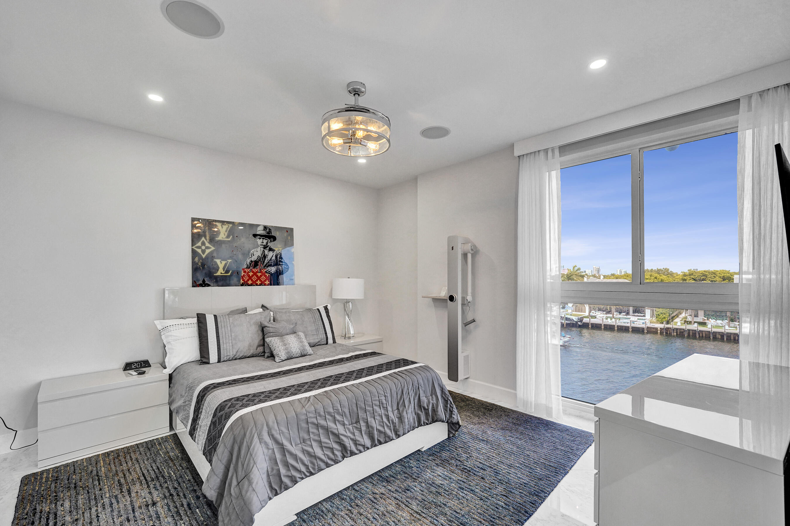 main property photo 90