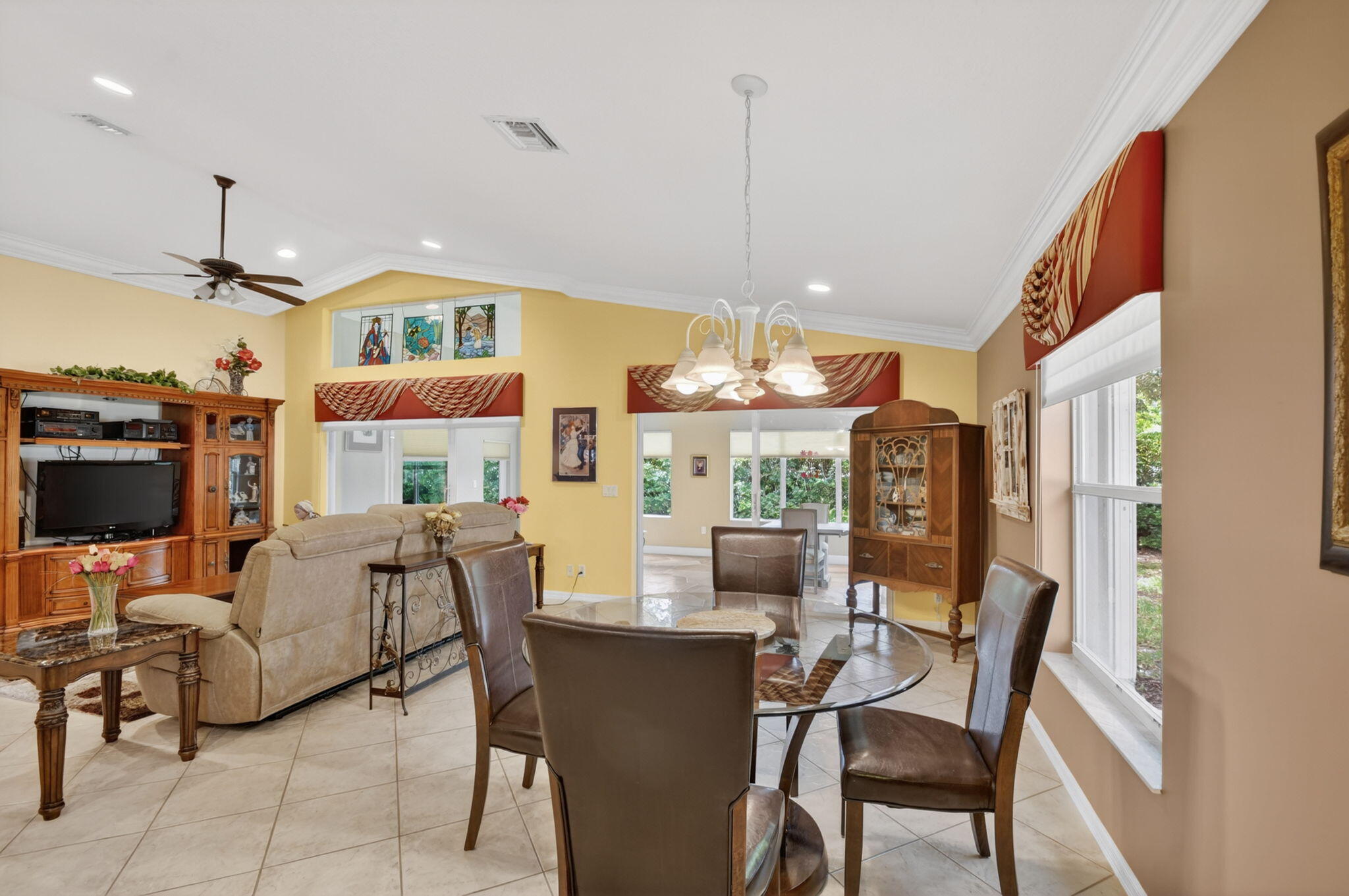 main property photo 77