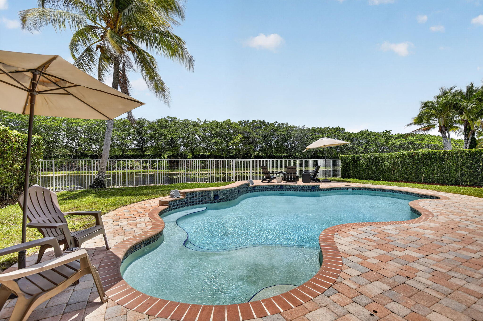 main property photo 74