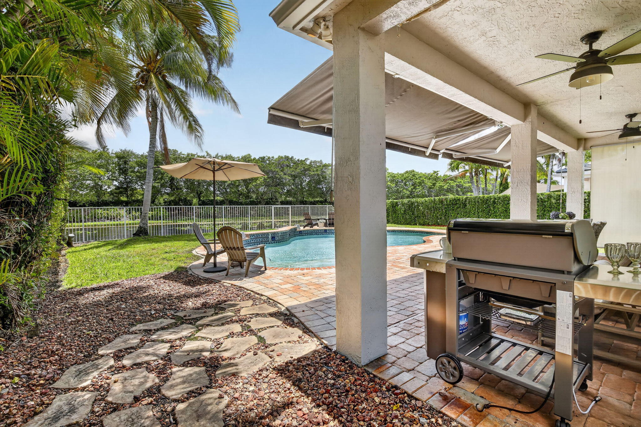 main property photo 77