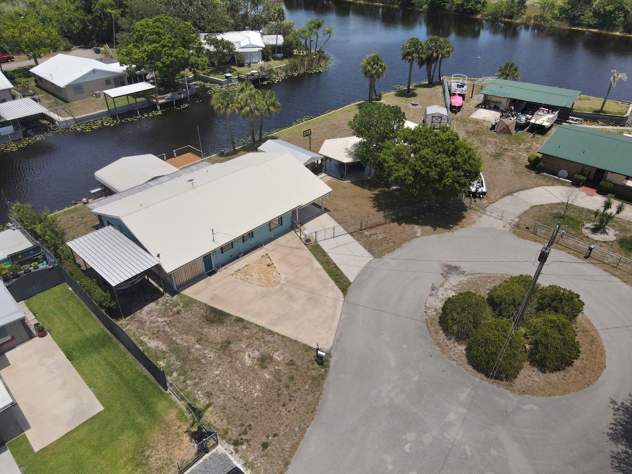 main property photo 41