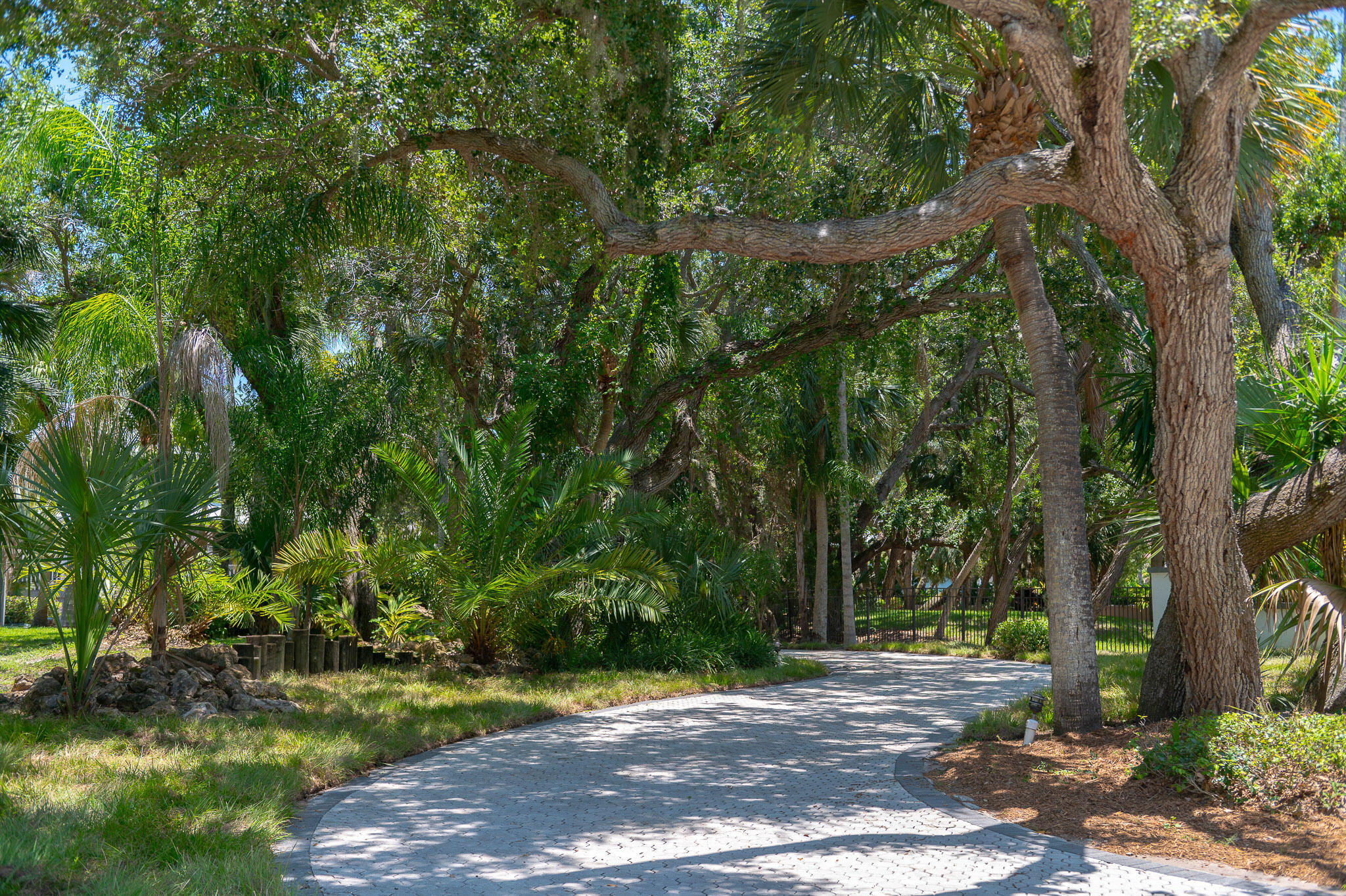 main property photo 90