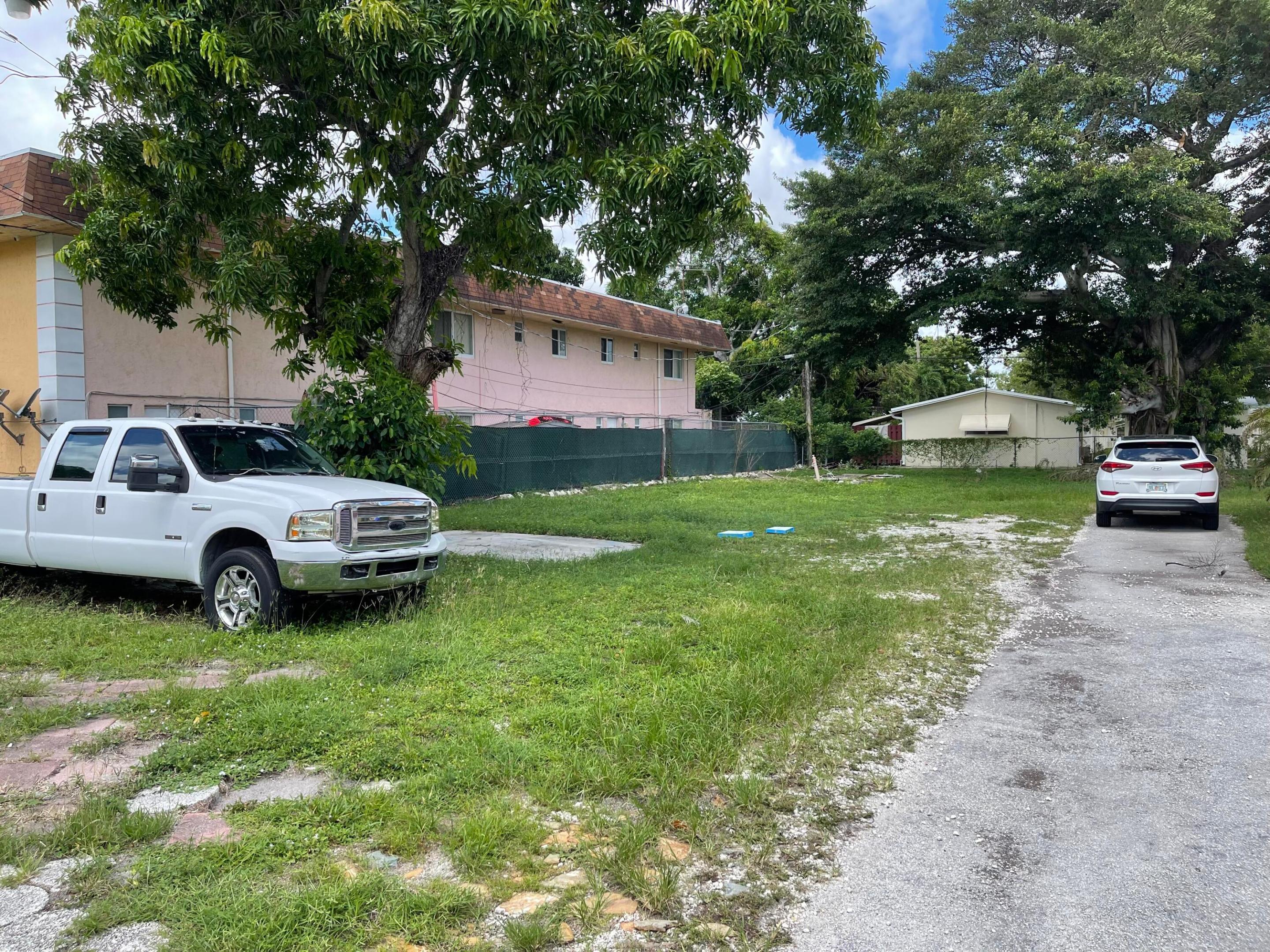 main property photo 9