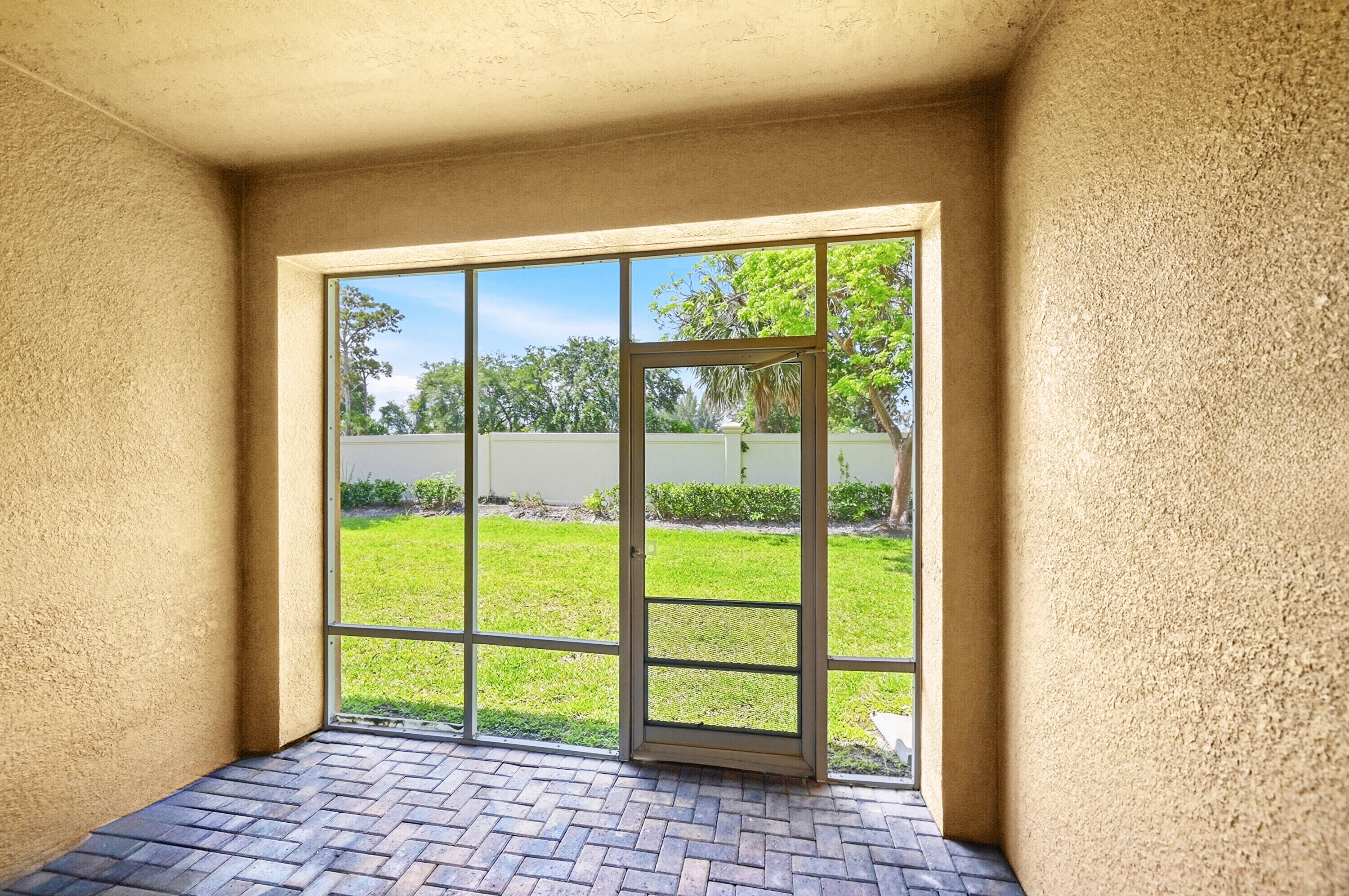 main property photo 51