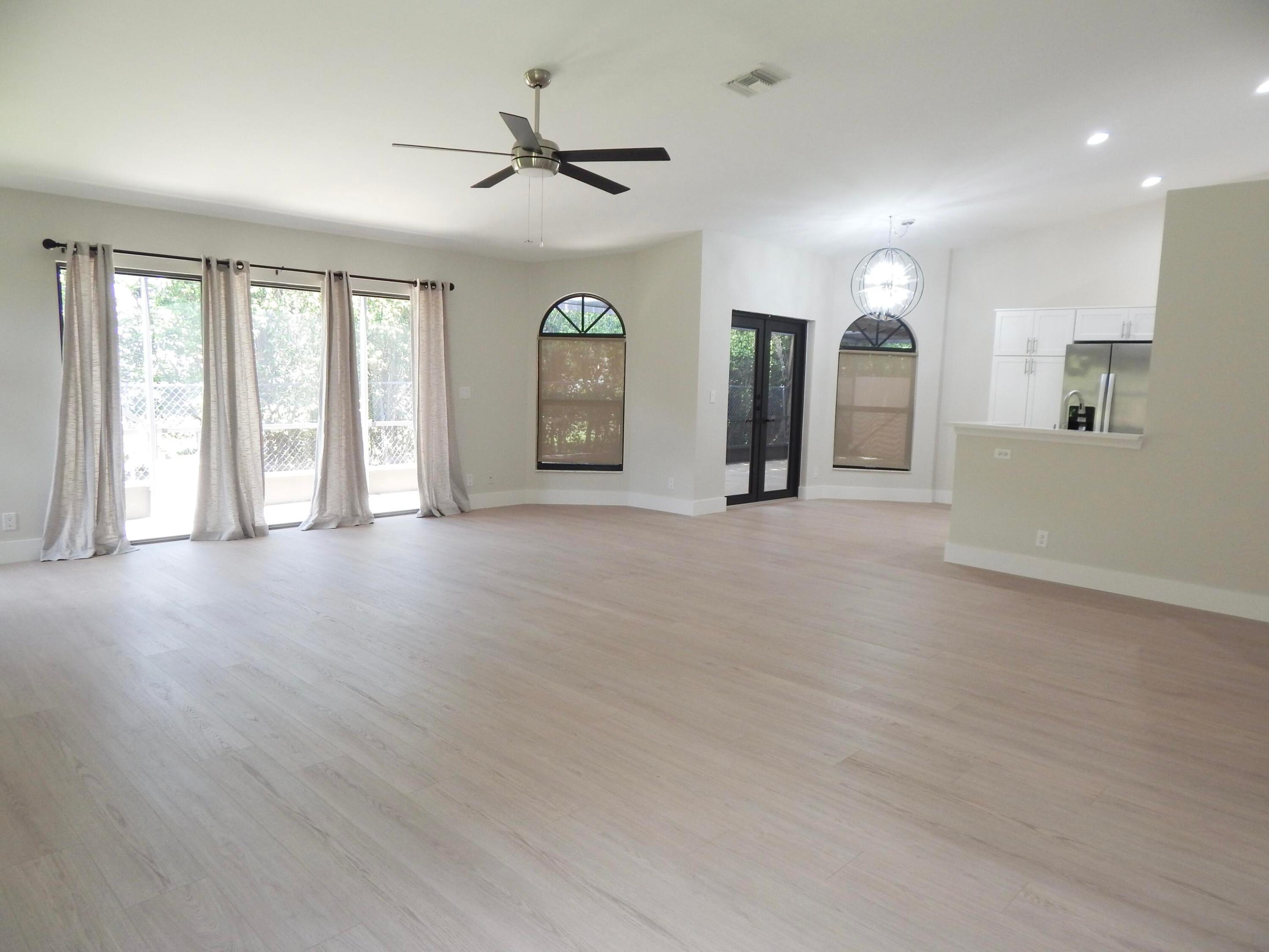 property viewer photo 2