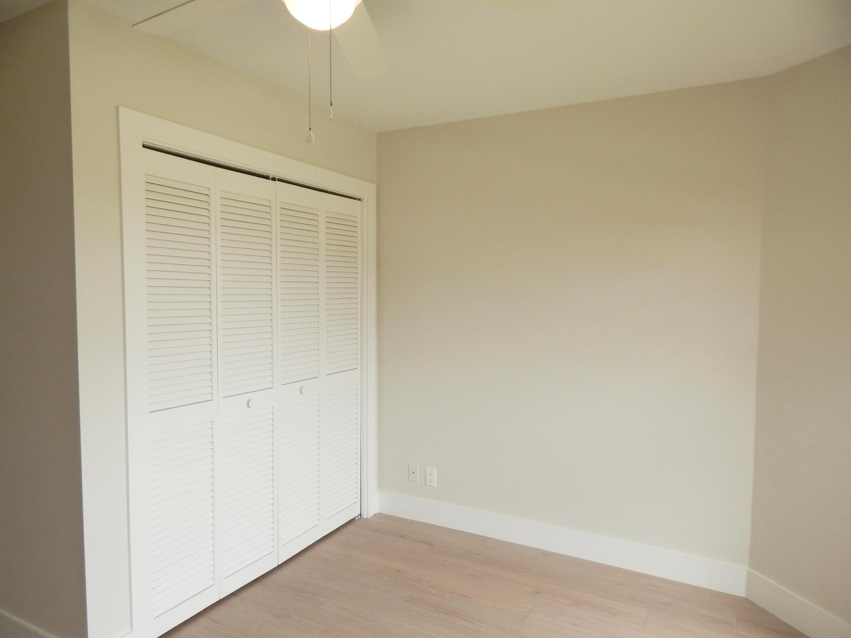 property viewer photo 22