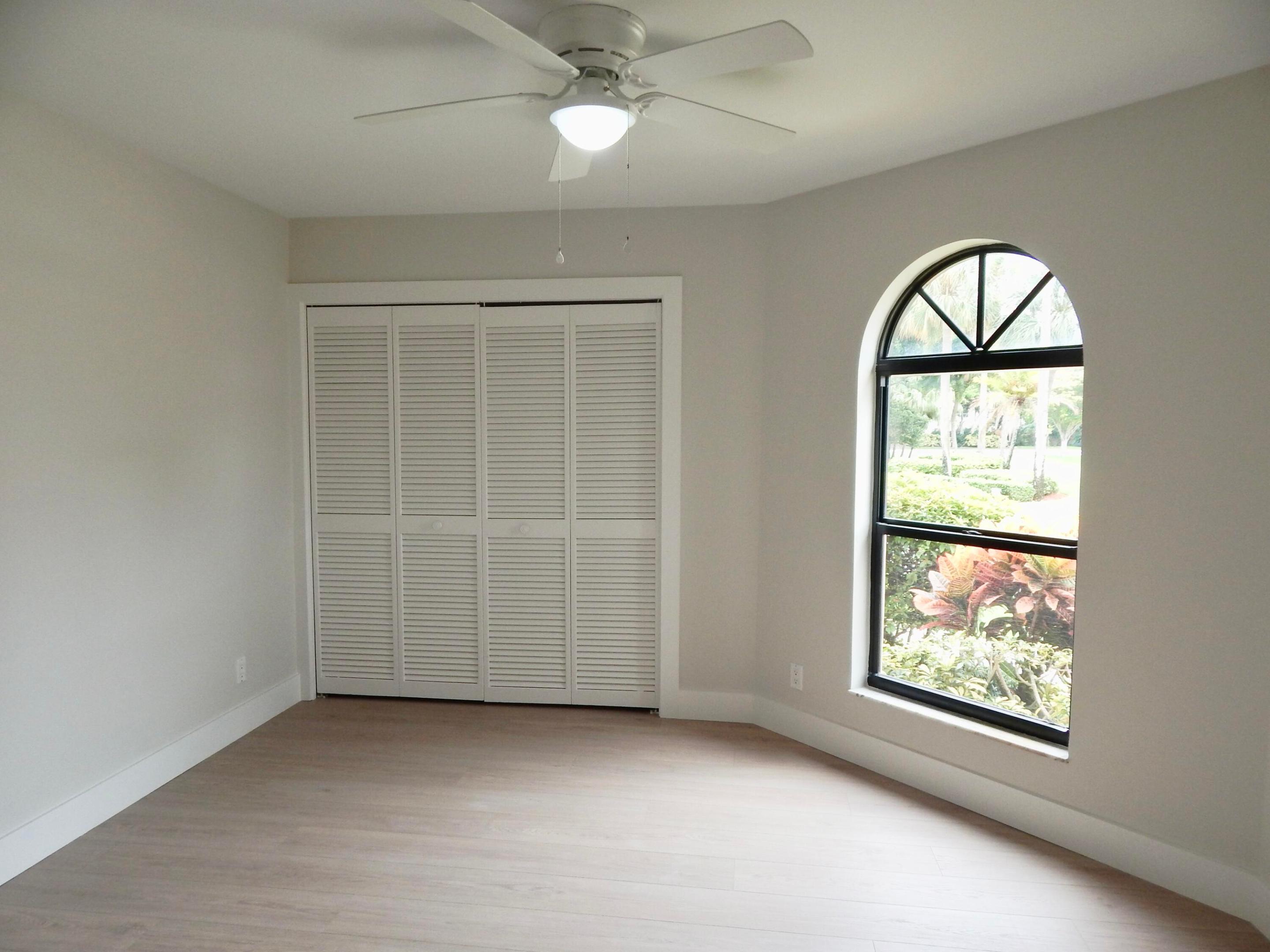 property viewer photo 23