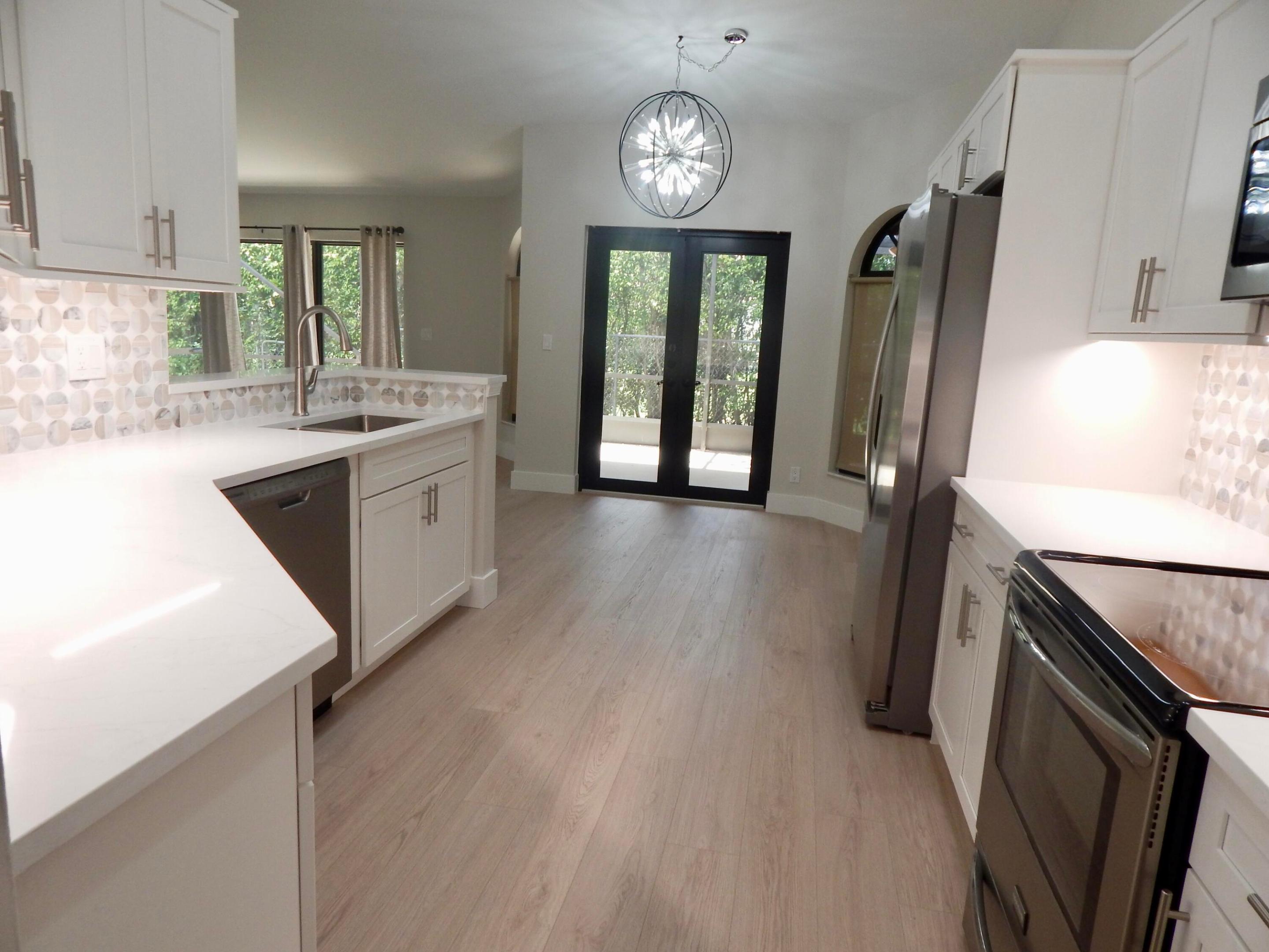 property viewer photo 7
