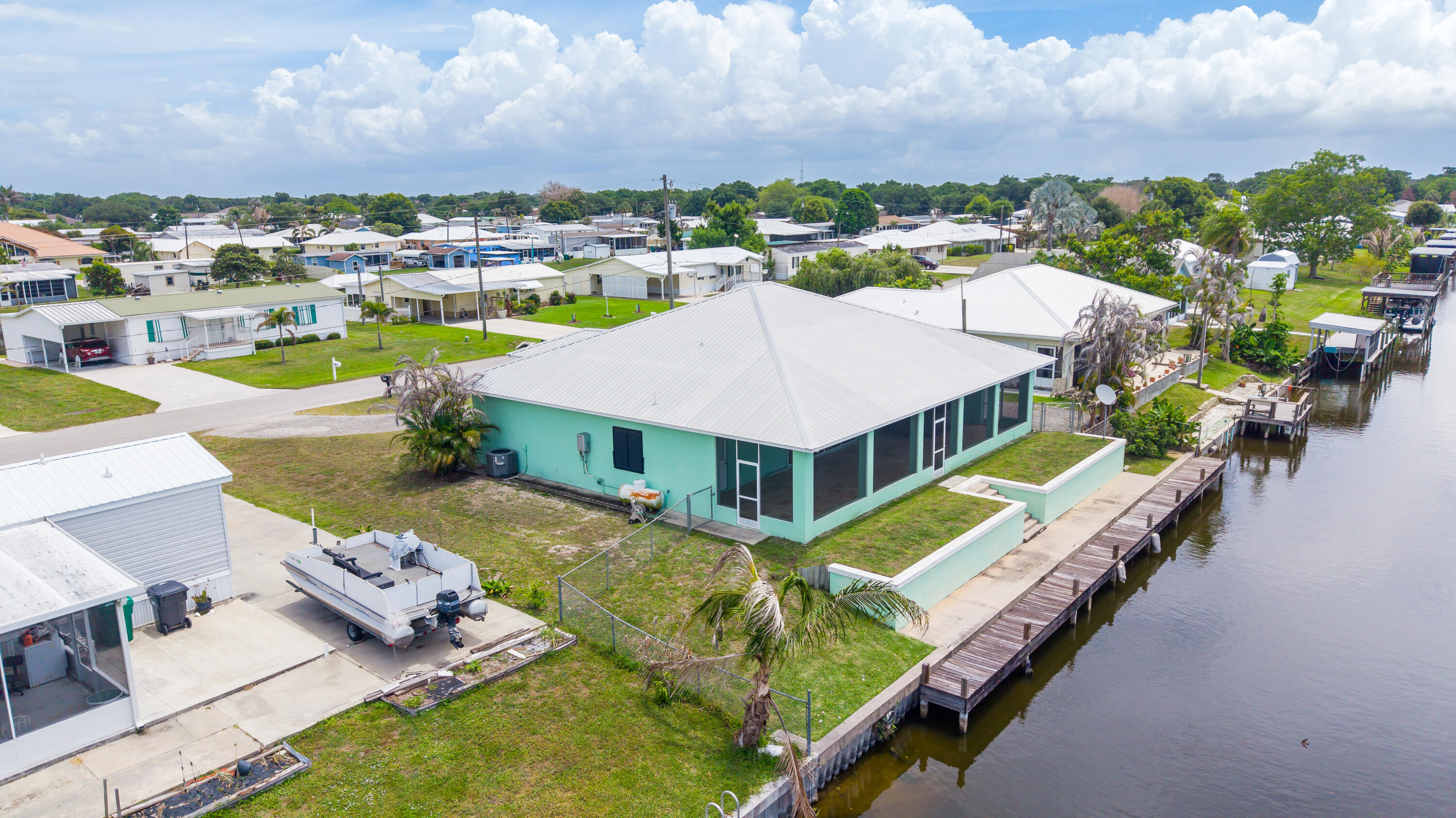 main property photo 20