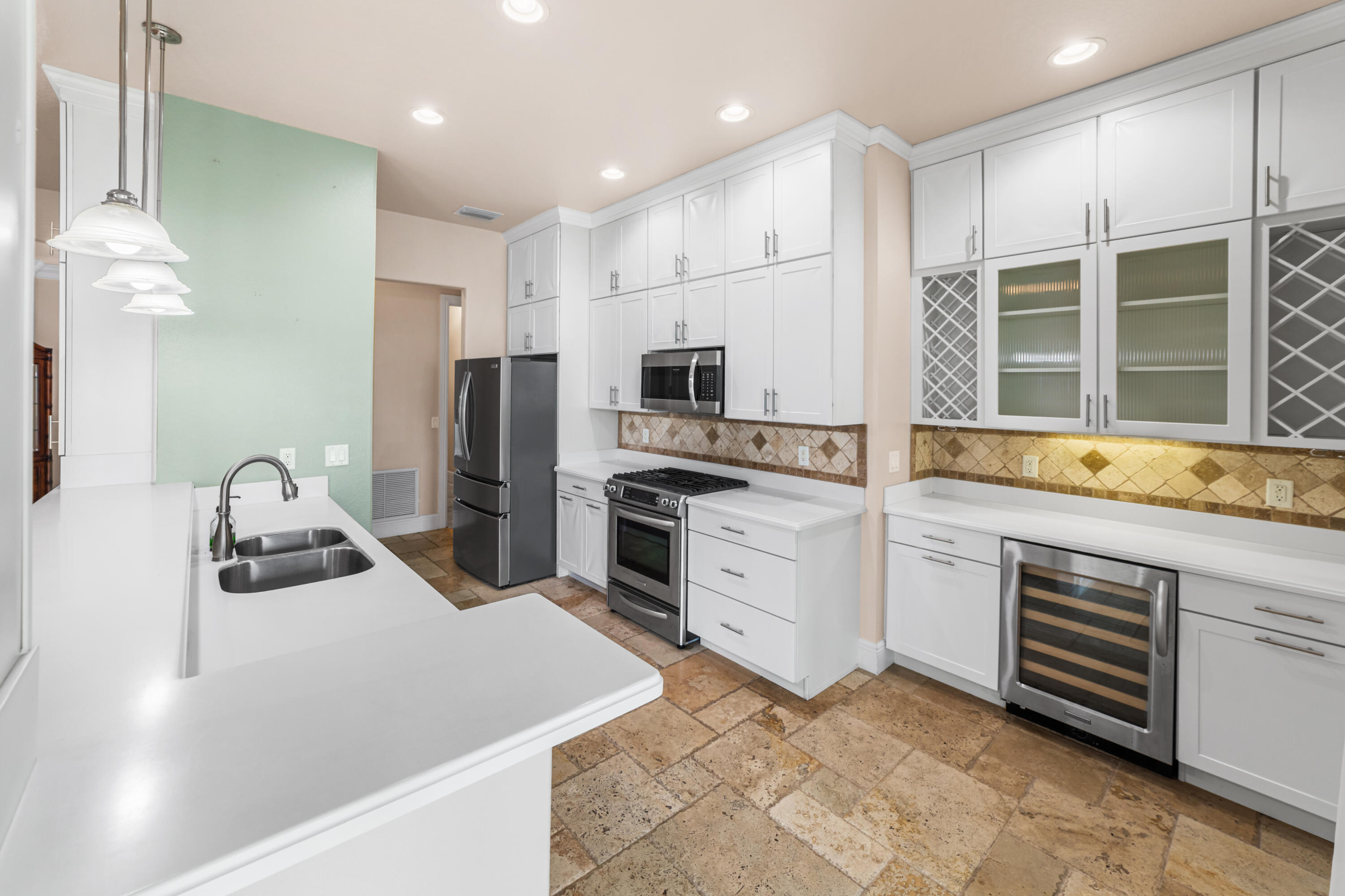 main property photo 41