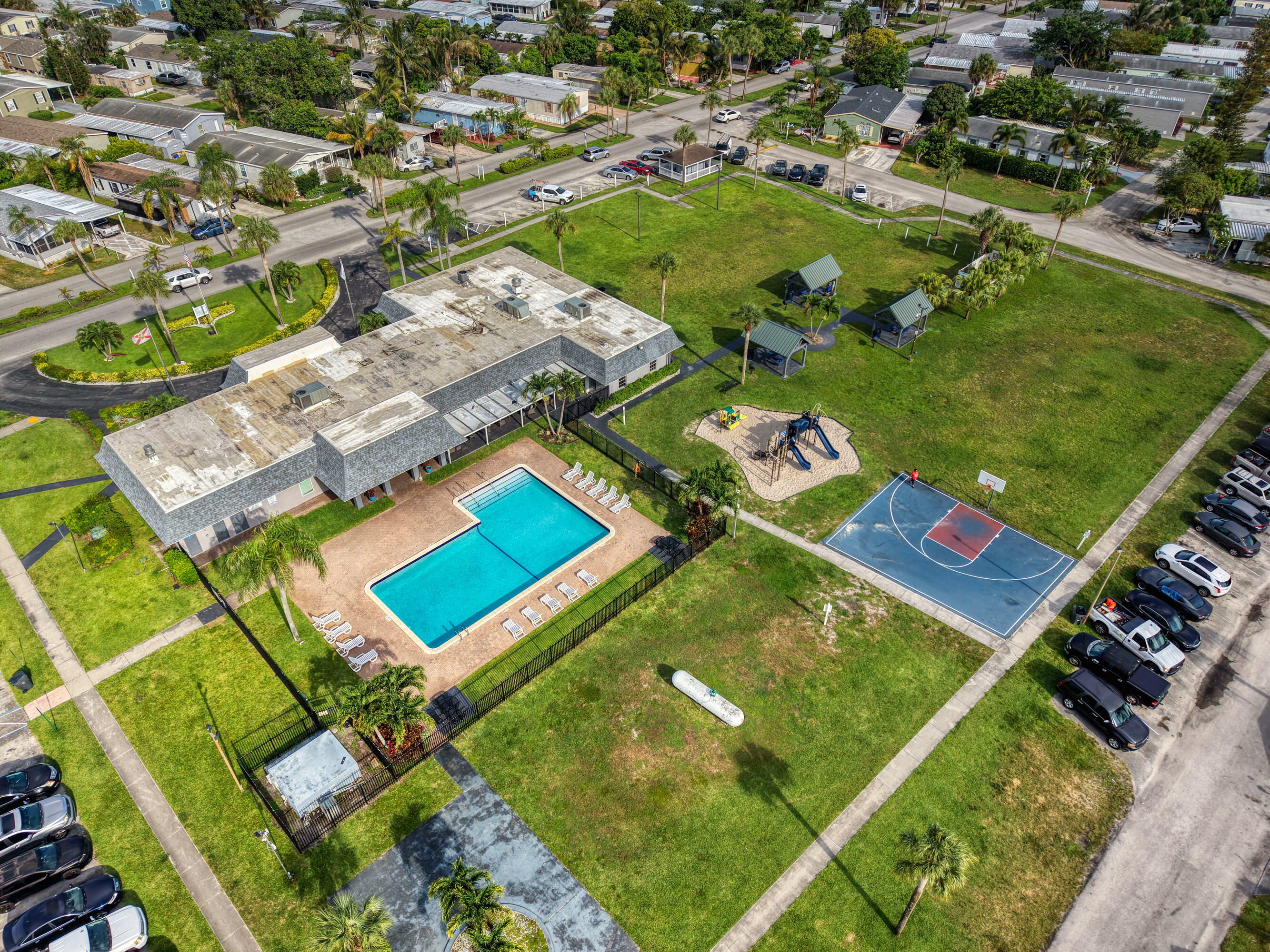 main property photo 49