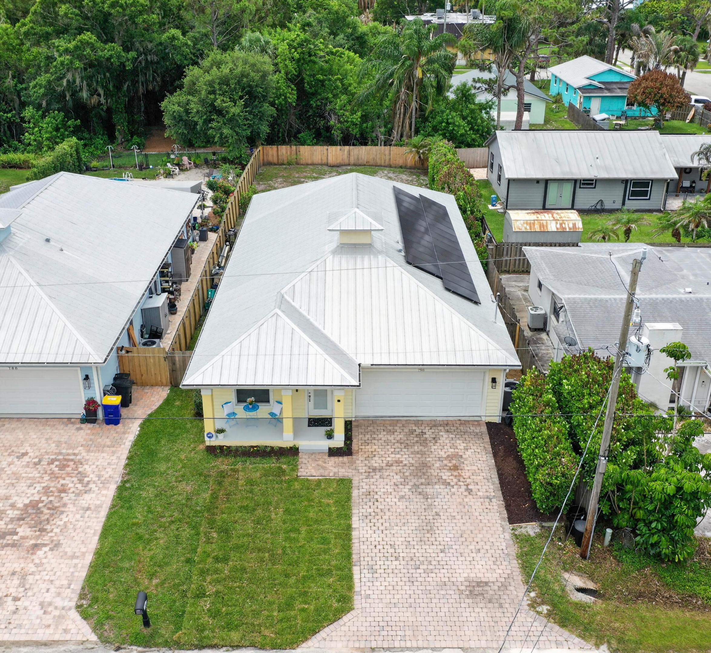 main property photo 21