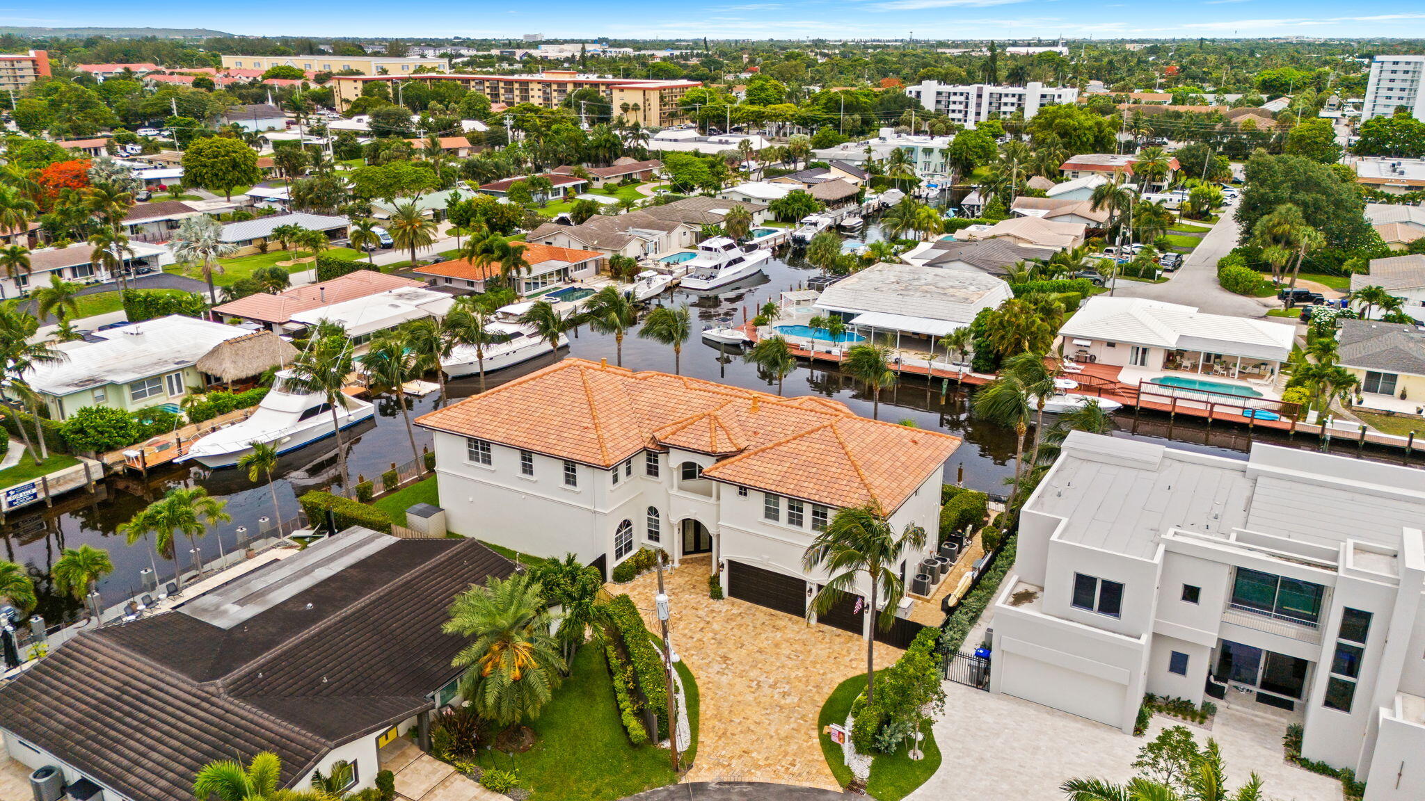 main property photo 75