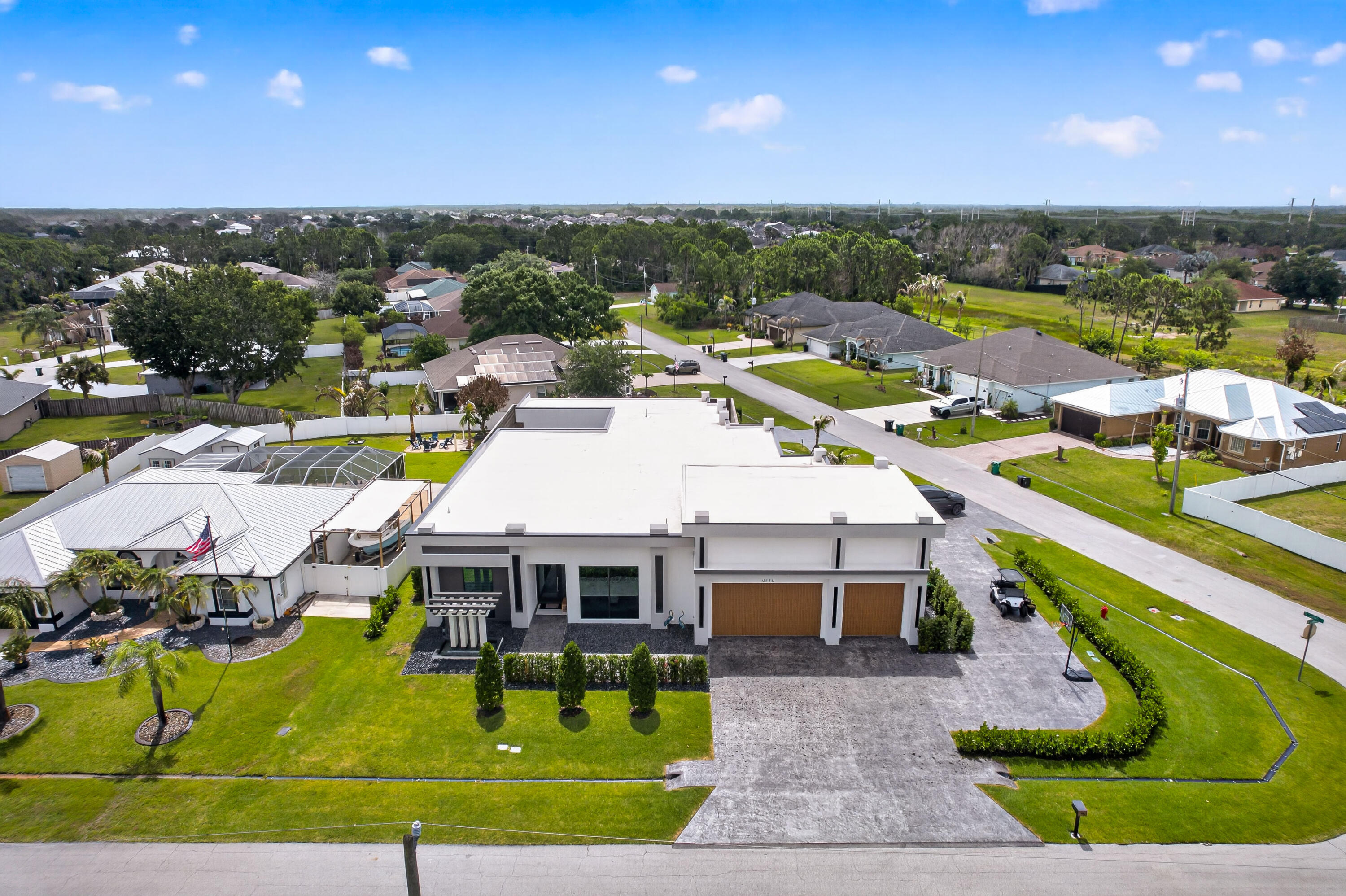 main property photo 68