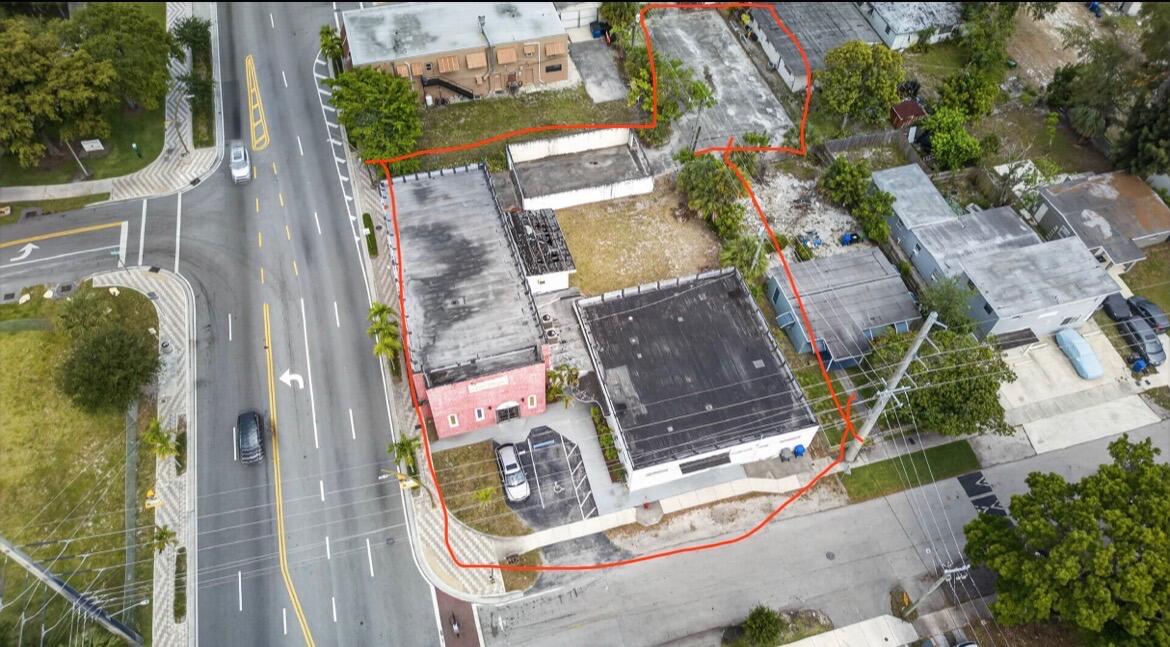 main property photo 14
