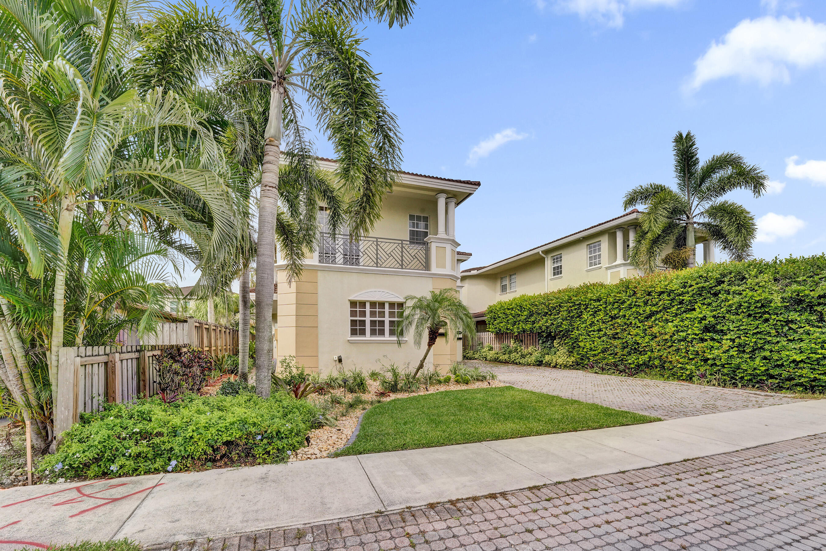 main property photo 37
