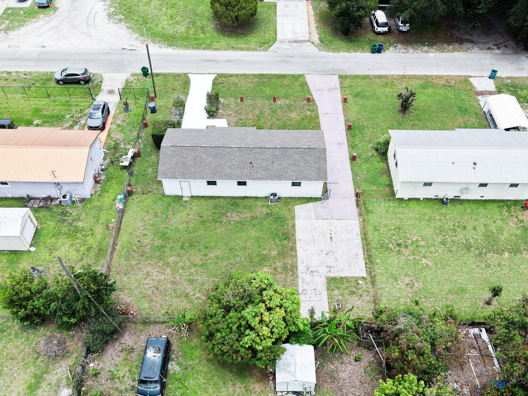 main property photo 32