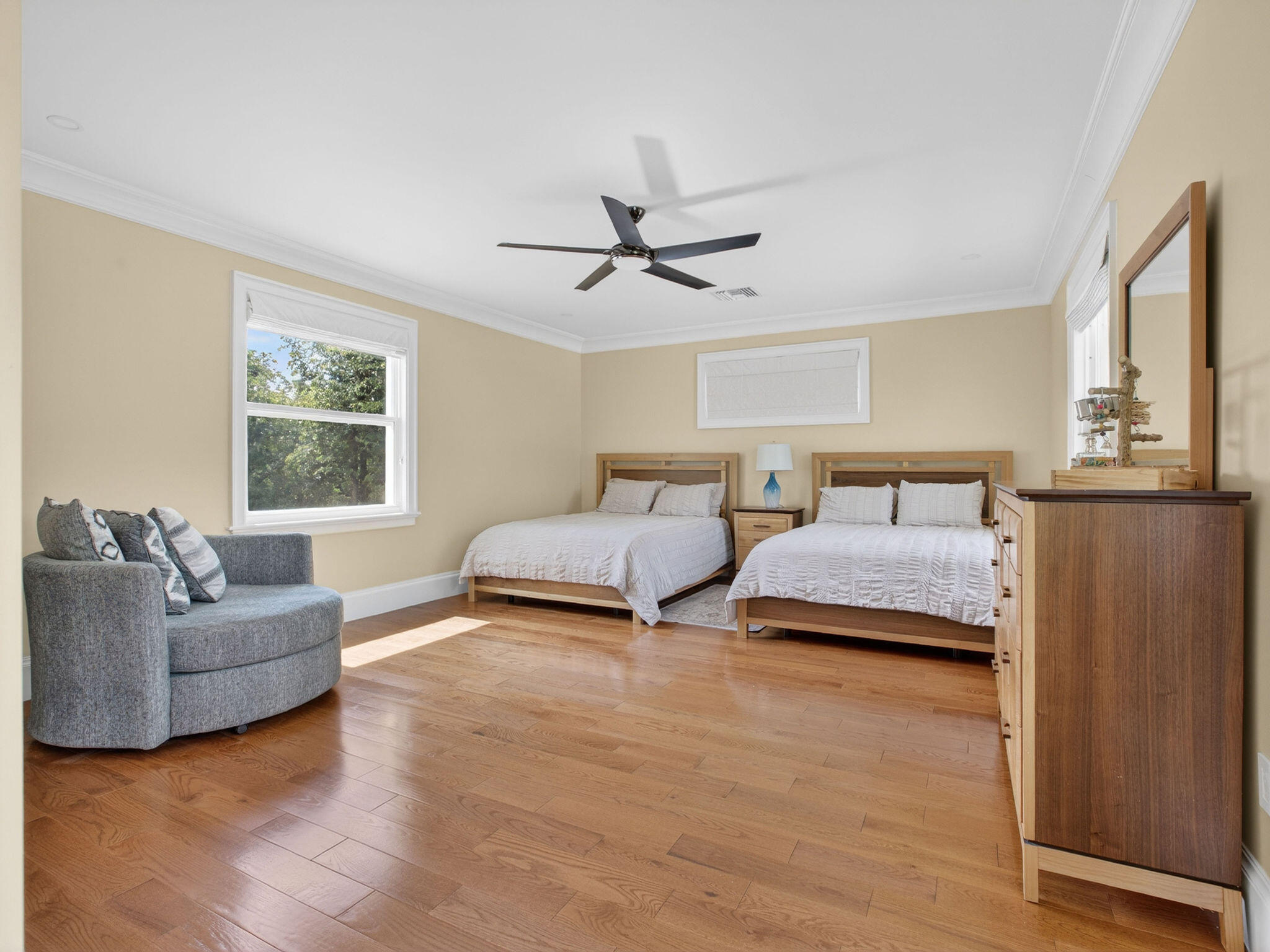 main property photo 77