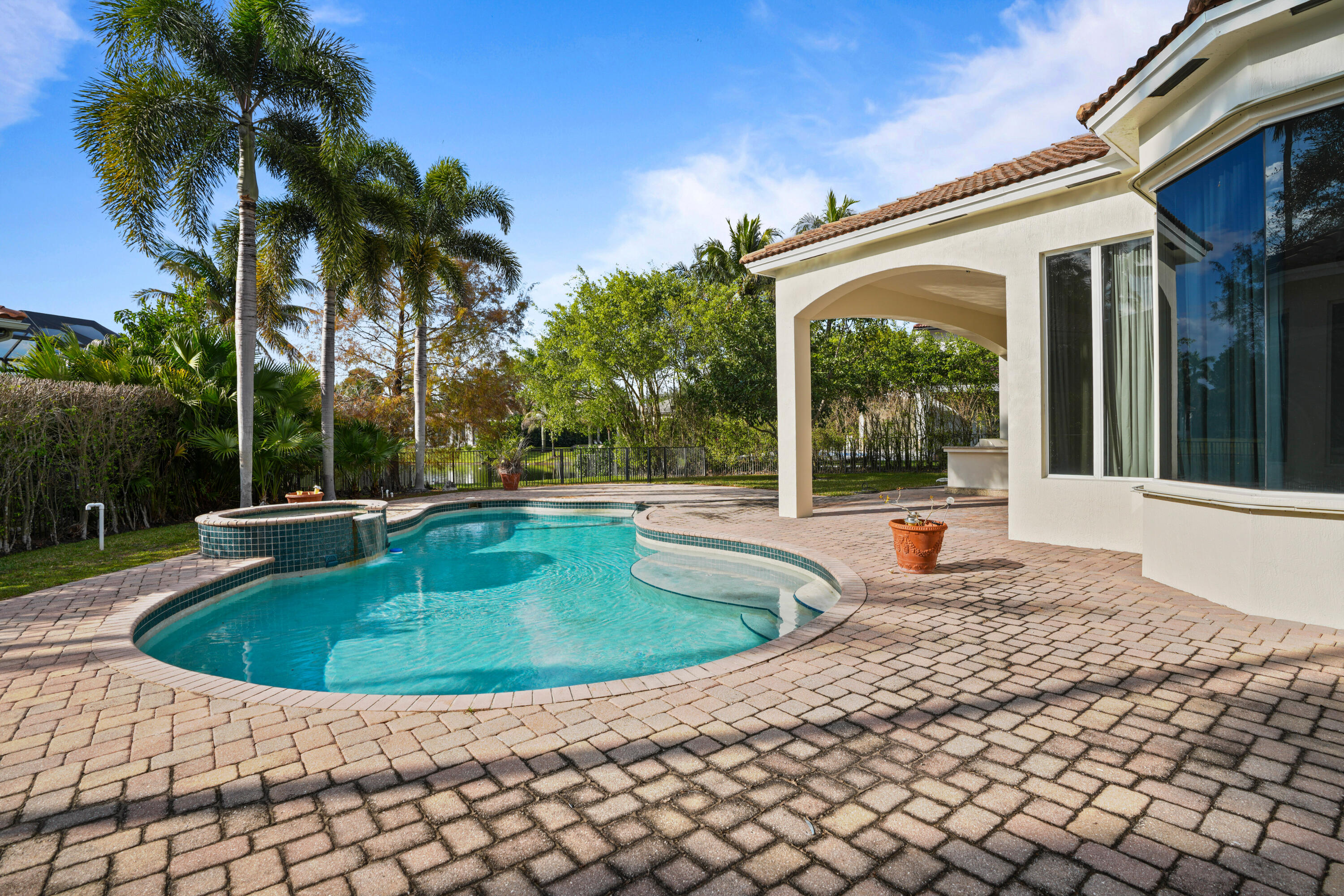 main property photo 65