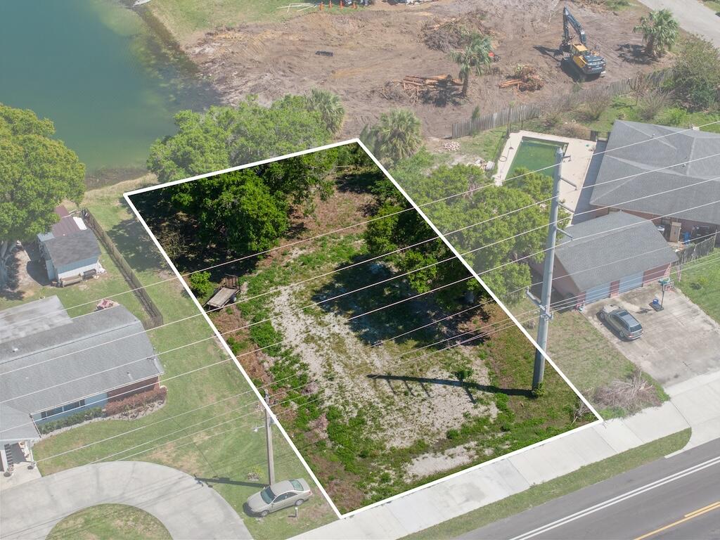 main property photo 14