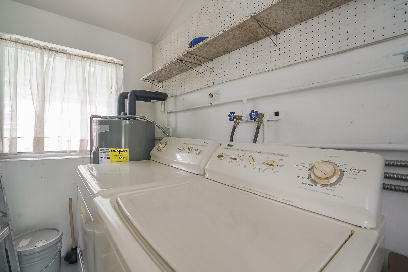 main property photo 14