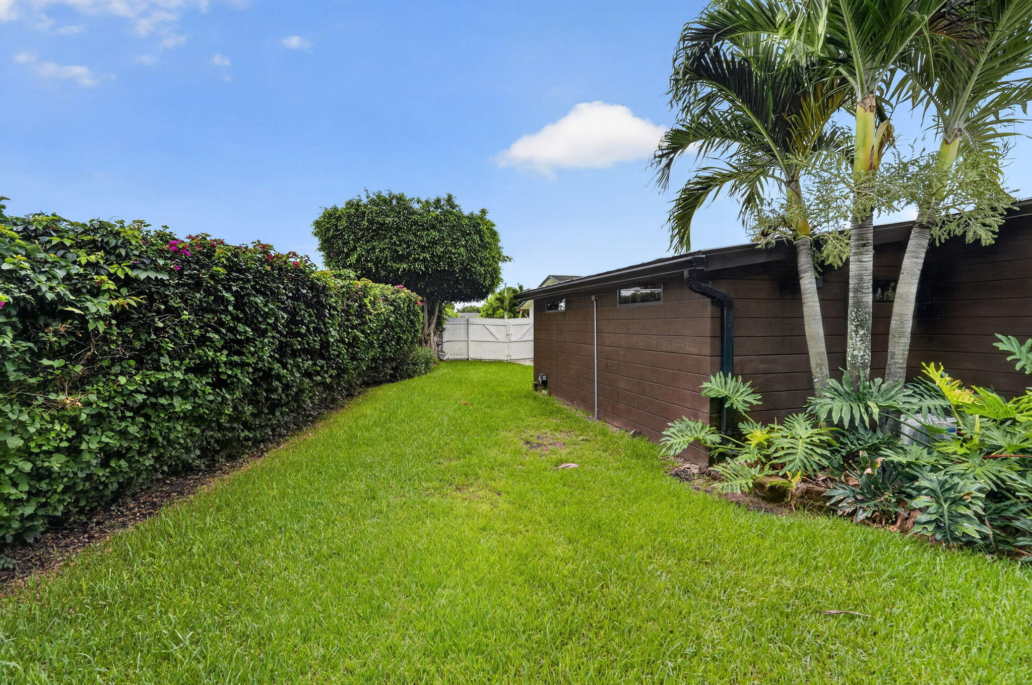 main property photo 60