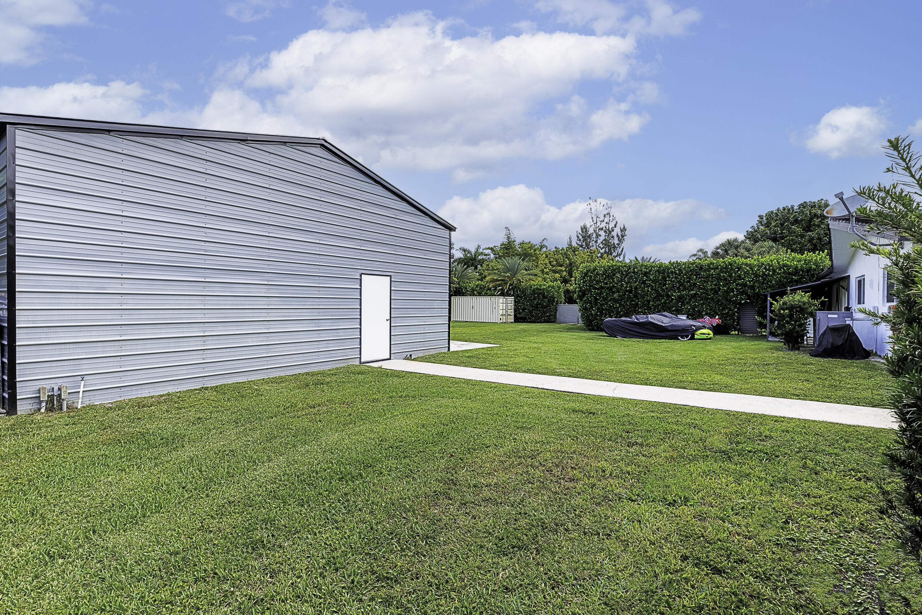 main property photo 42