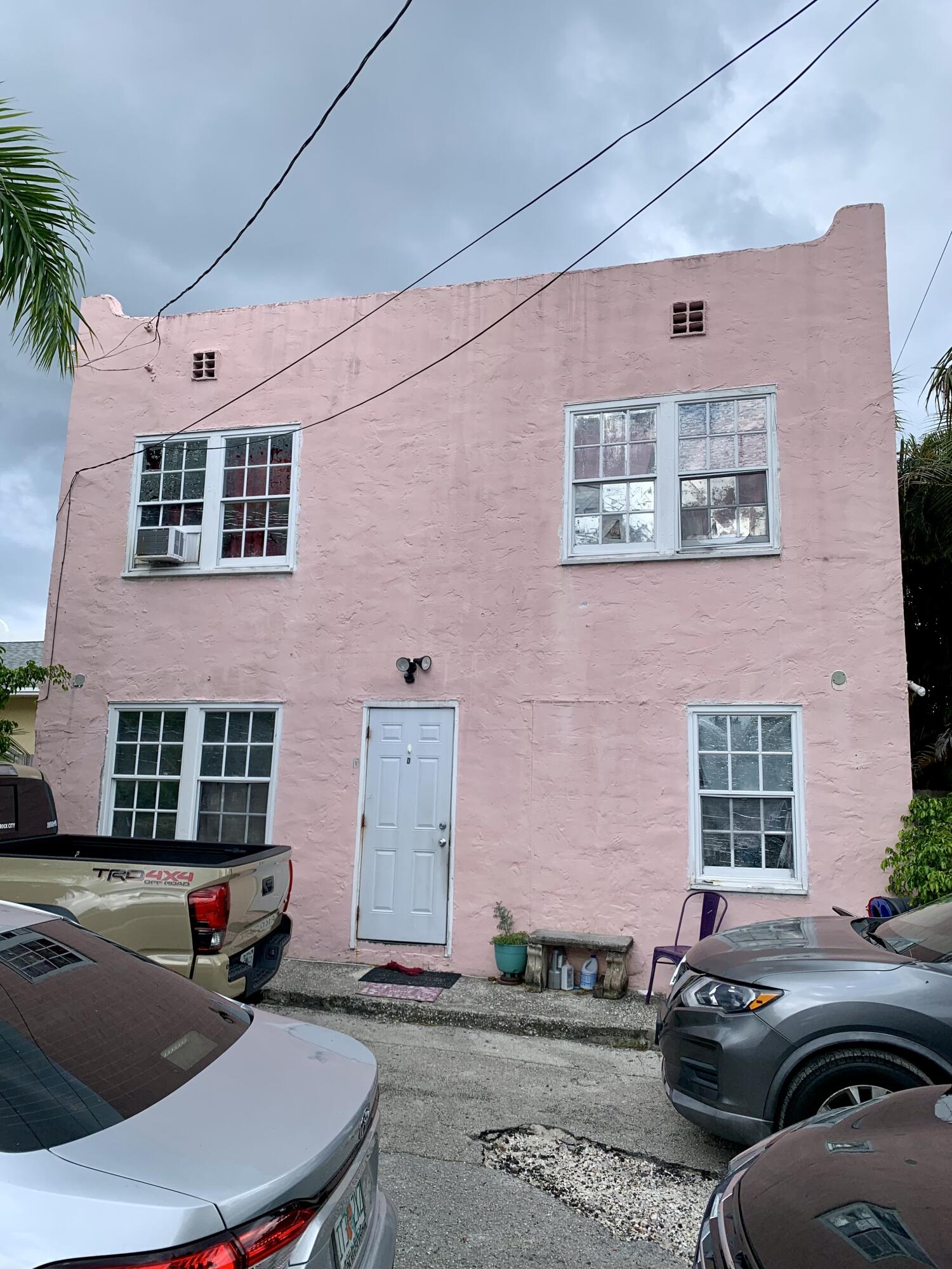 main property photo 11