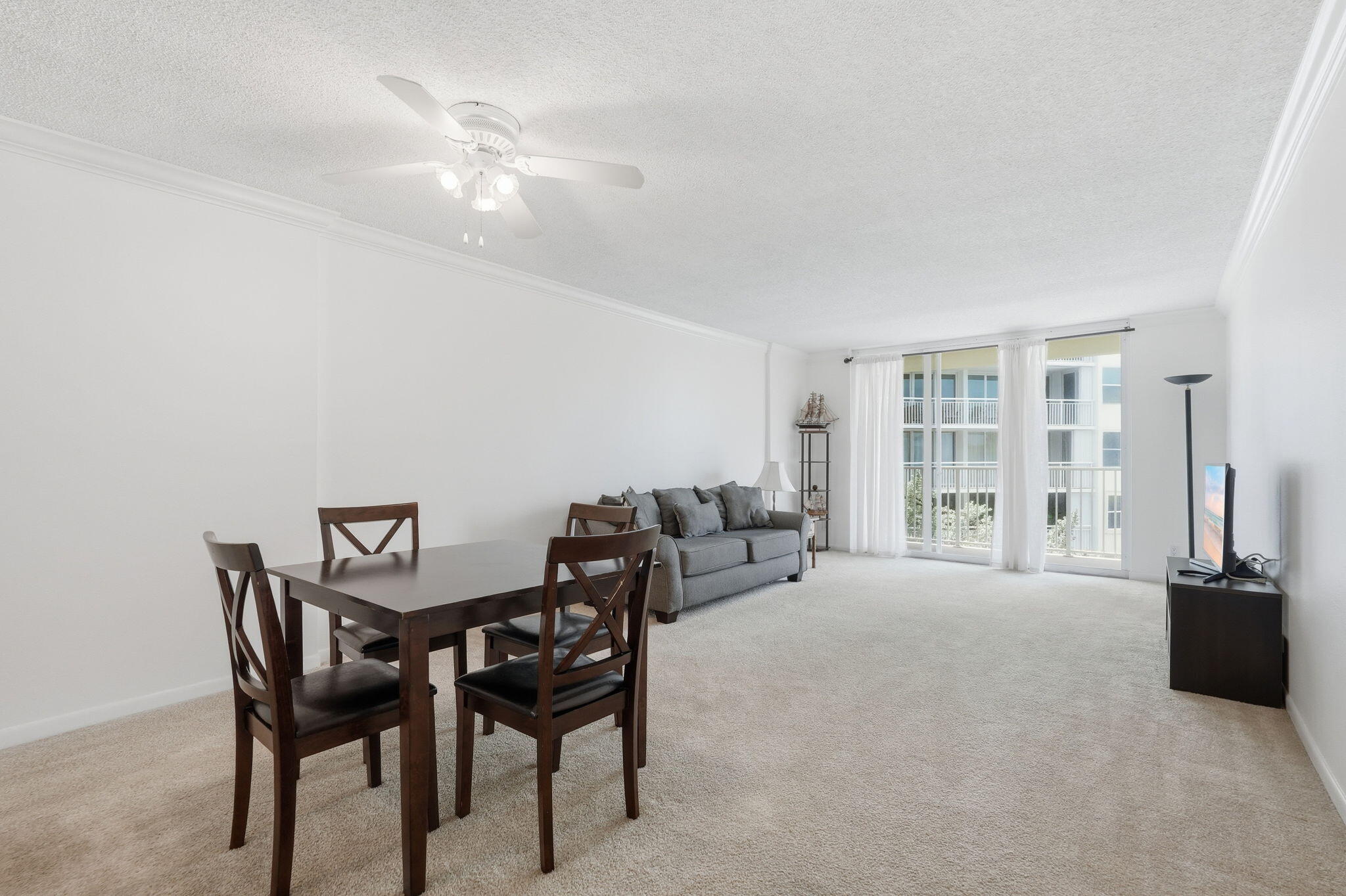 property viewer photo 1