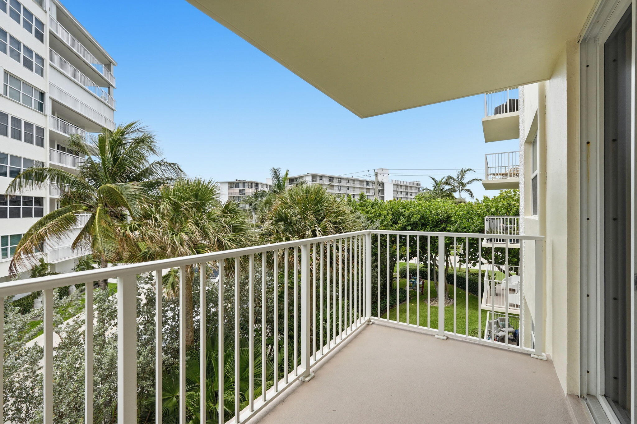 property viewer photo 10