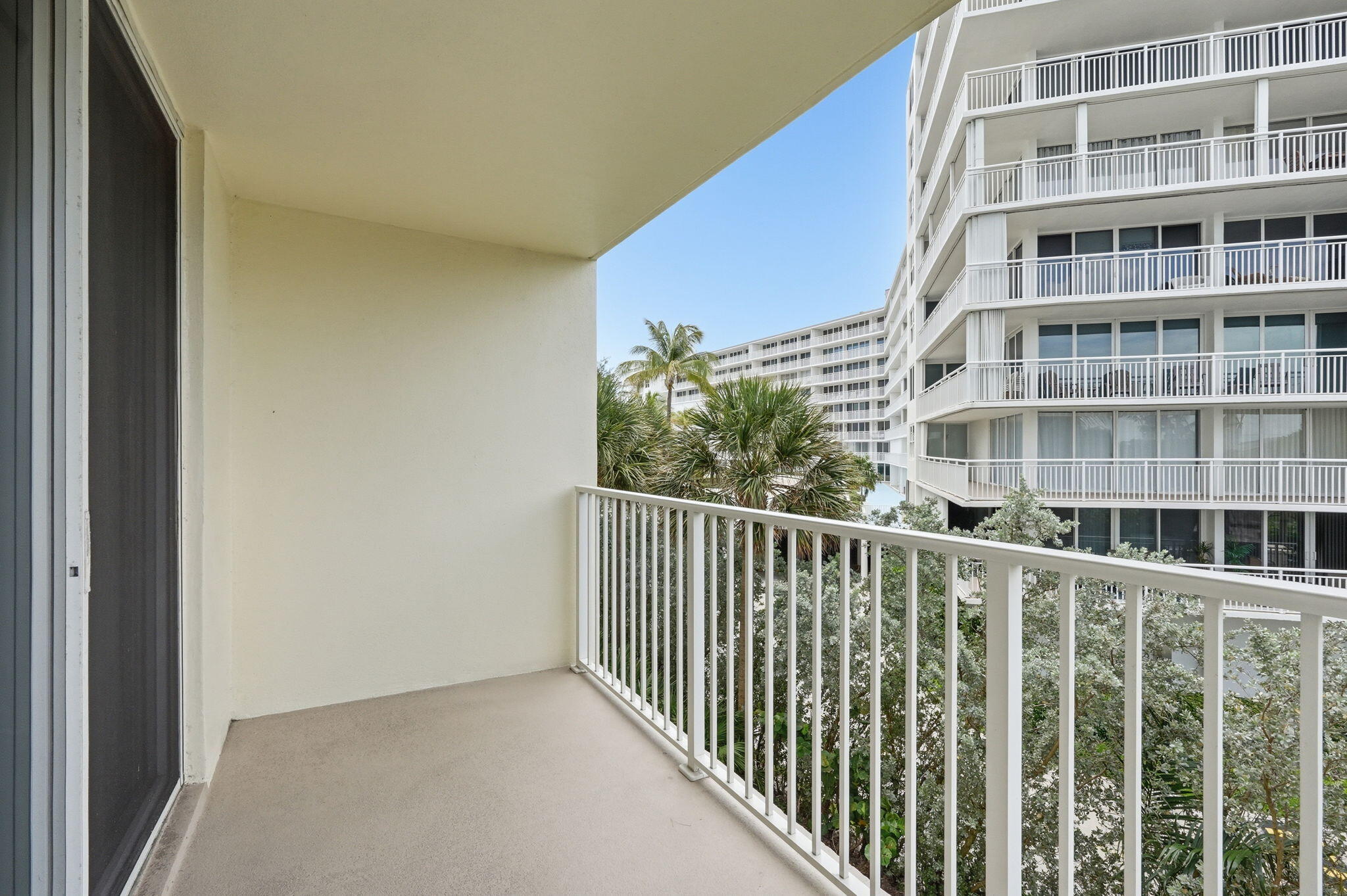 property viewer photo 11
