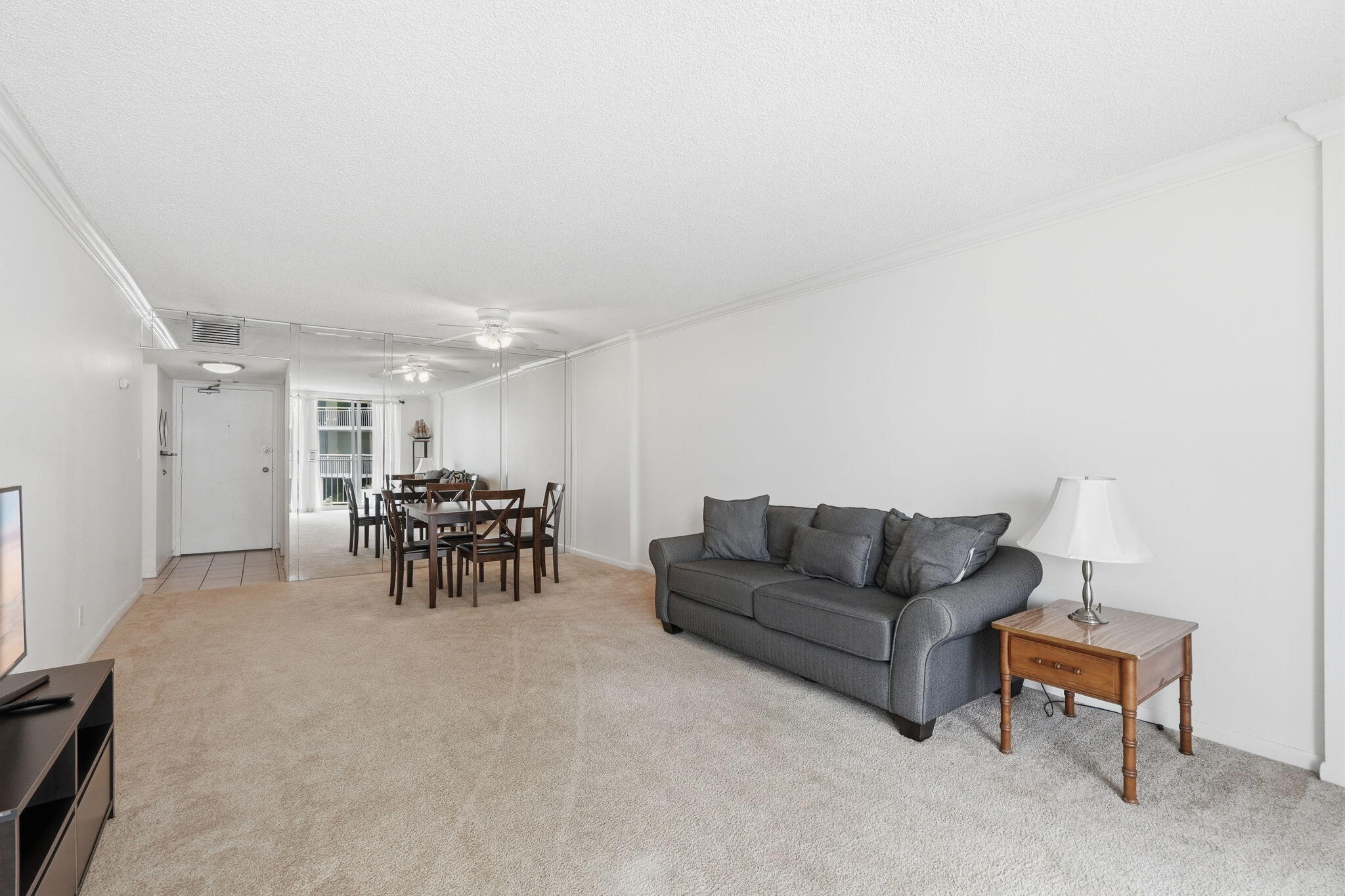 property viewer photo 2