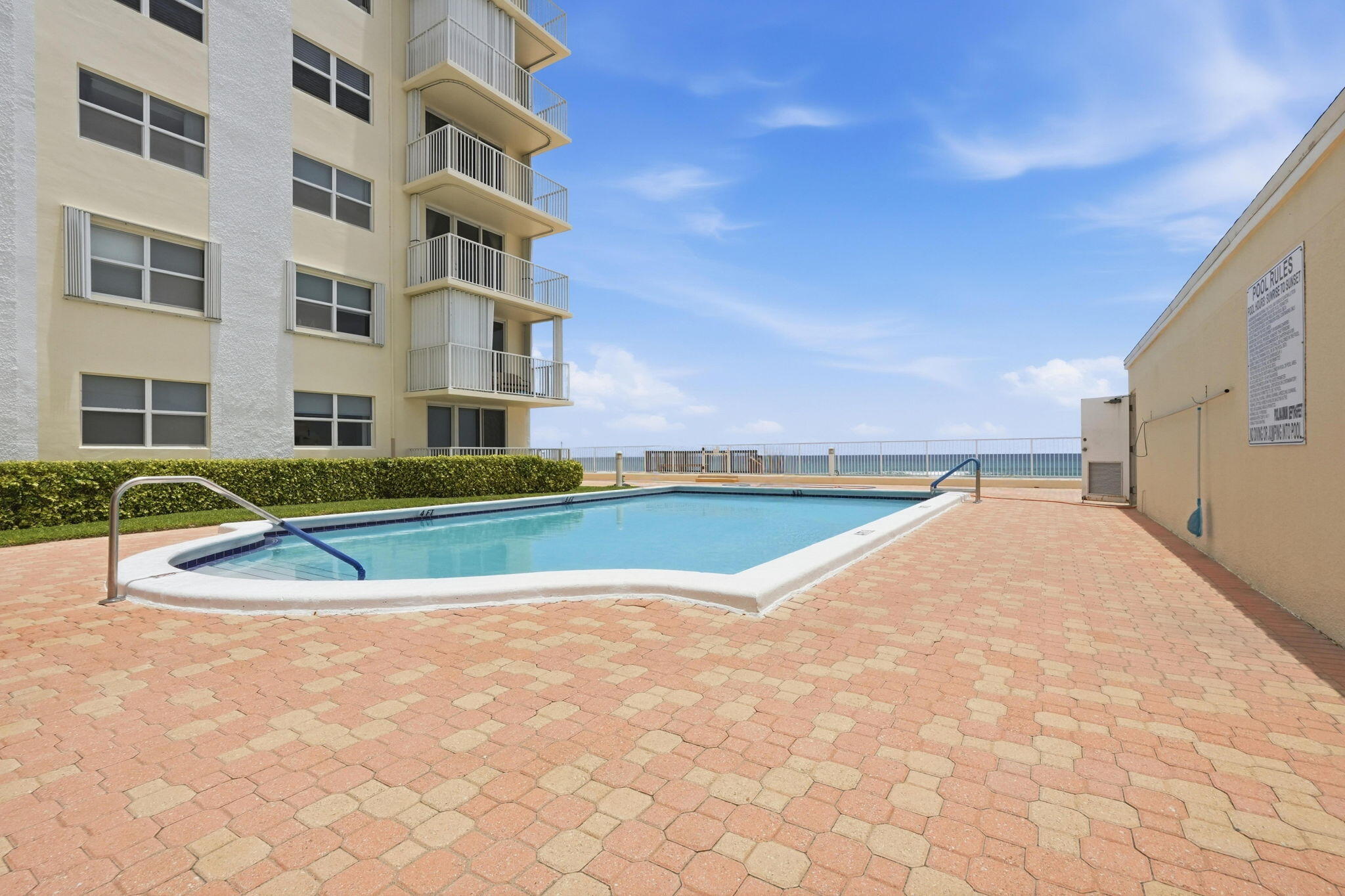 property viewer photo 21