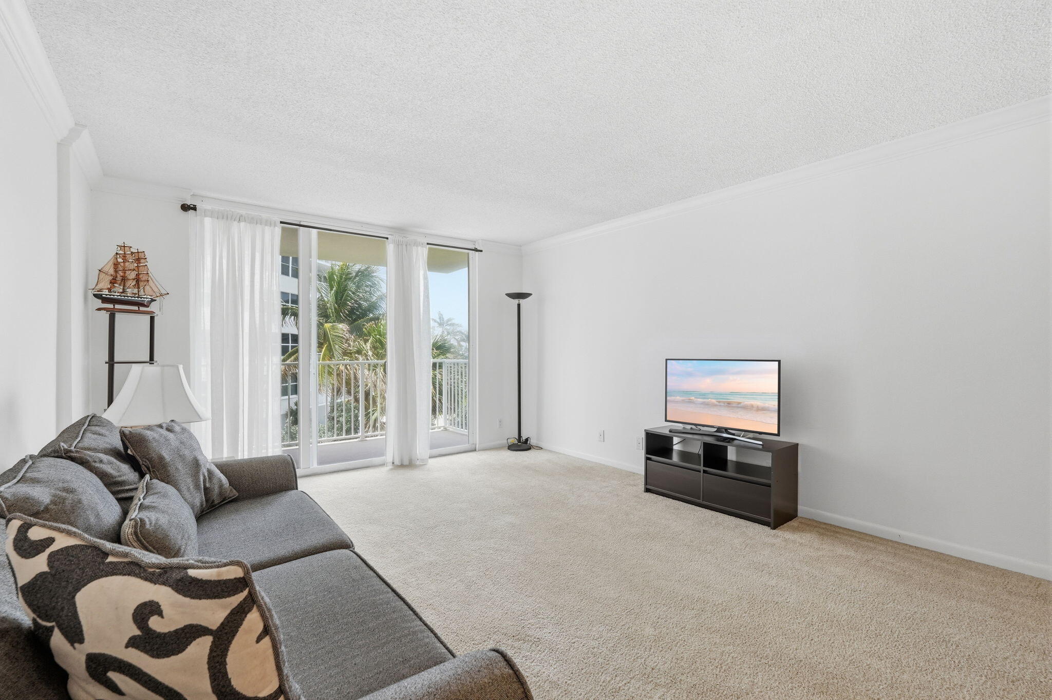 property viewer photo 4