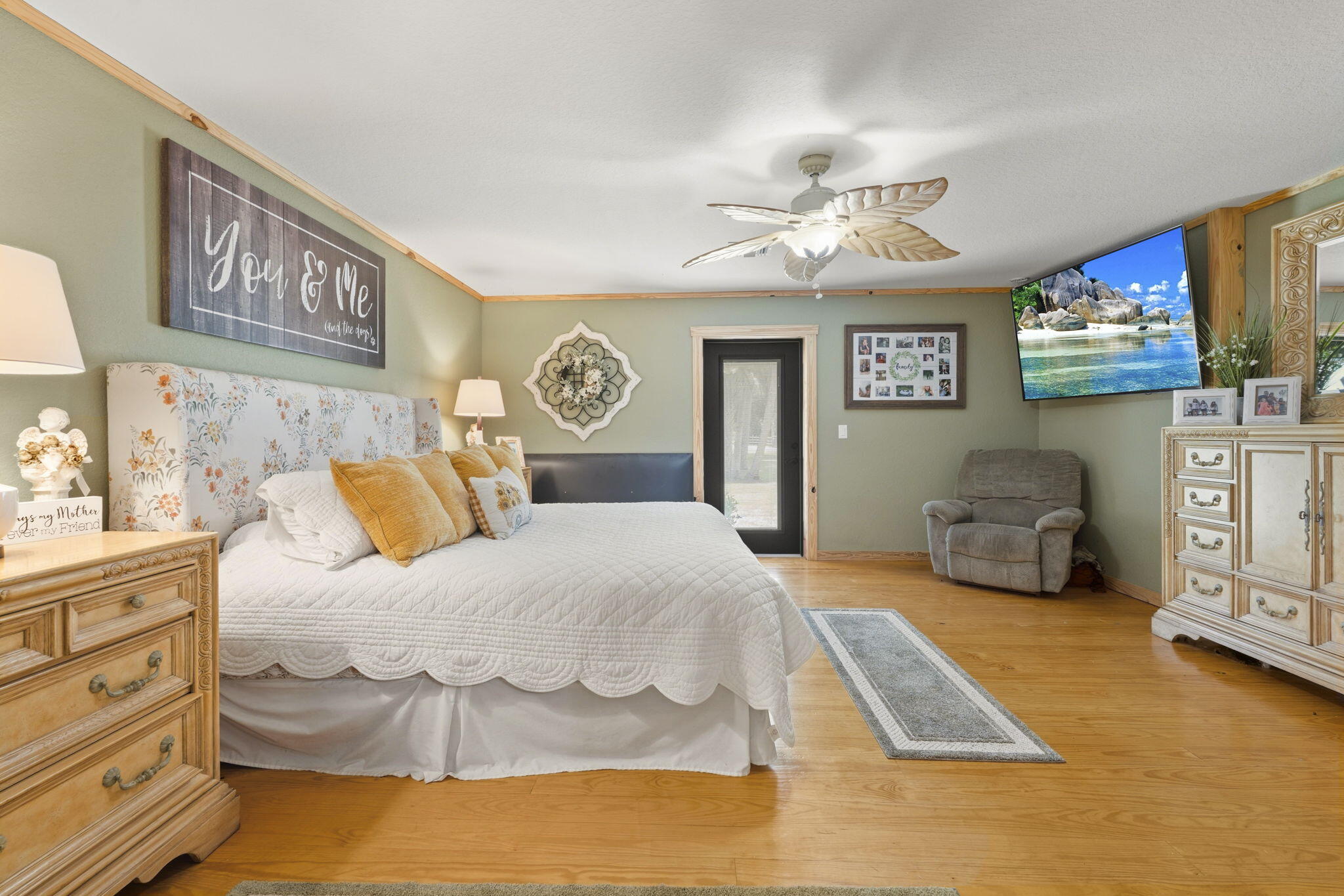 main property photo 24