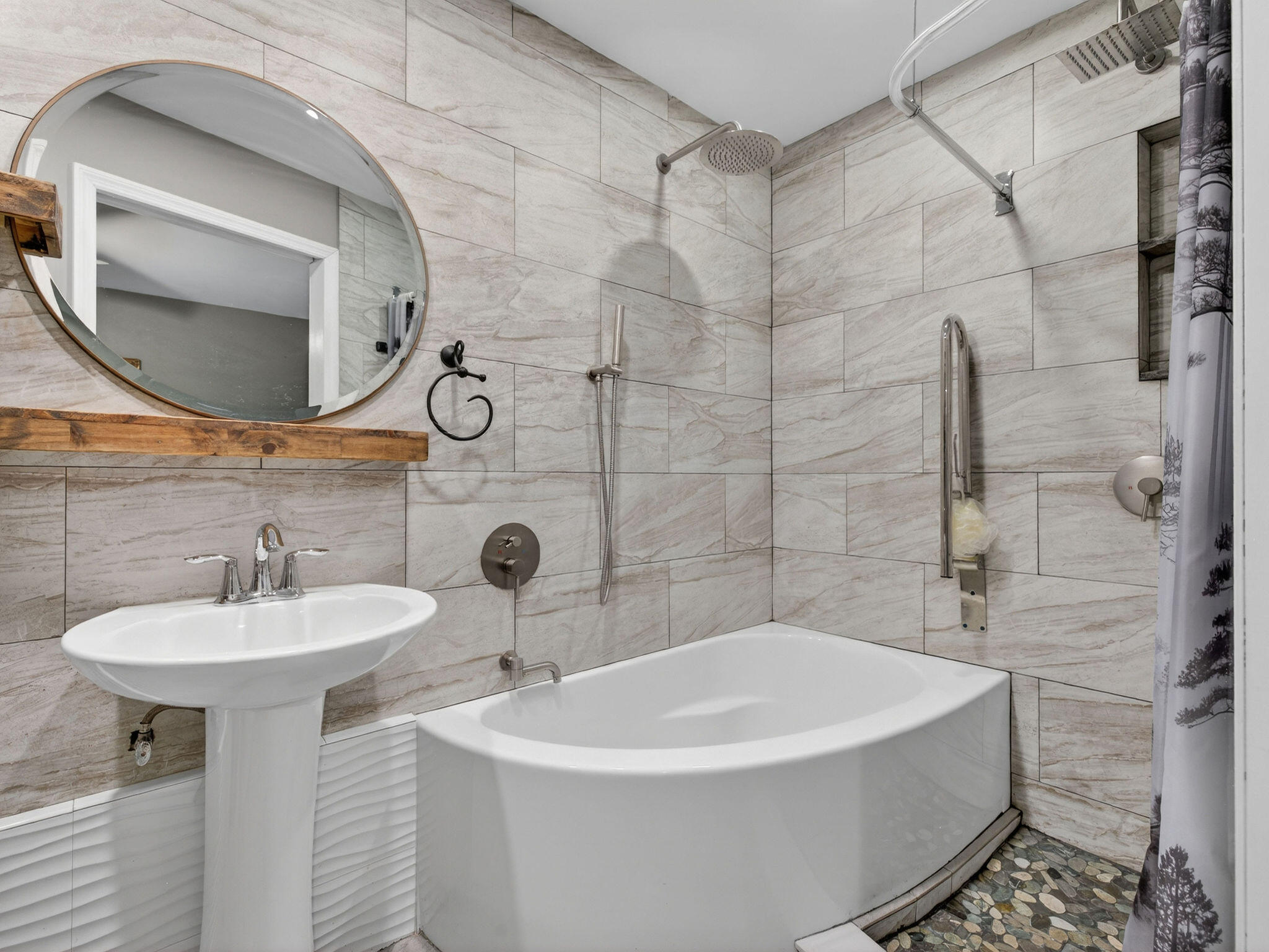 main property photo 63