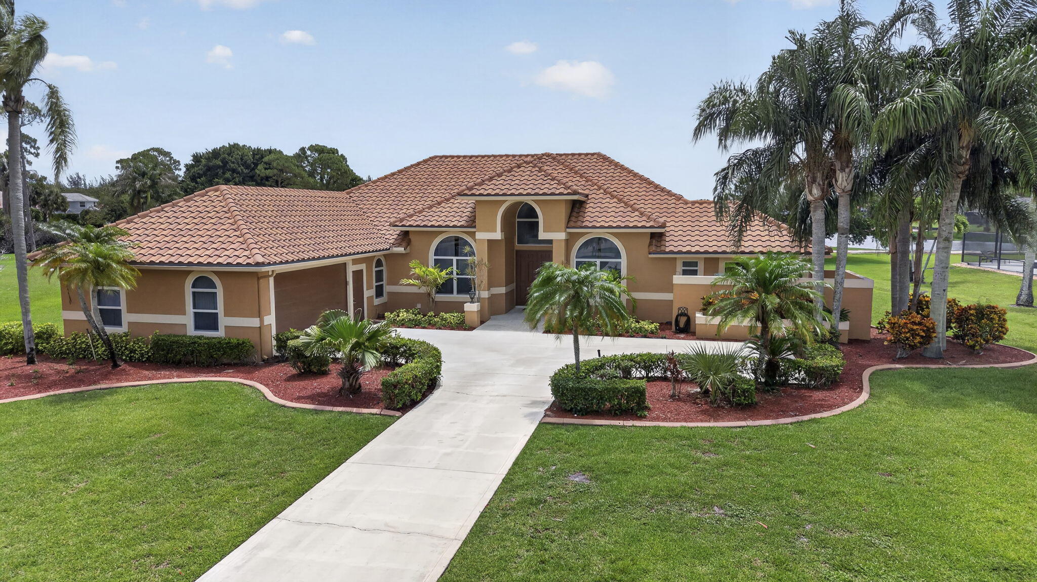 main property photo 70