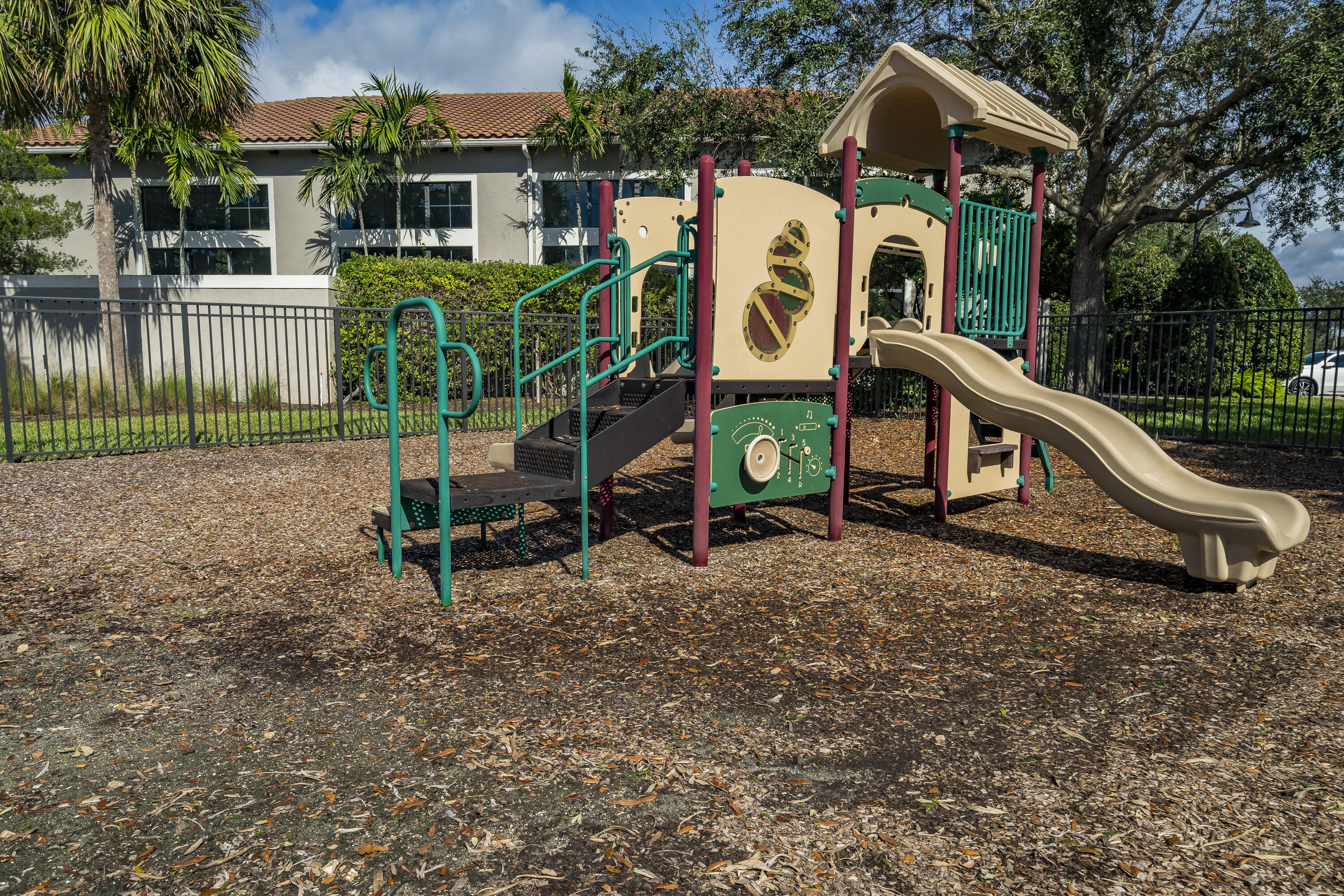 main property photo 80