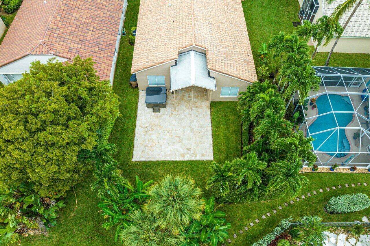 main property photo 45