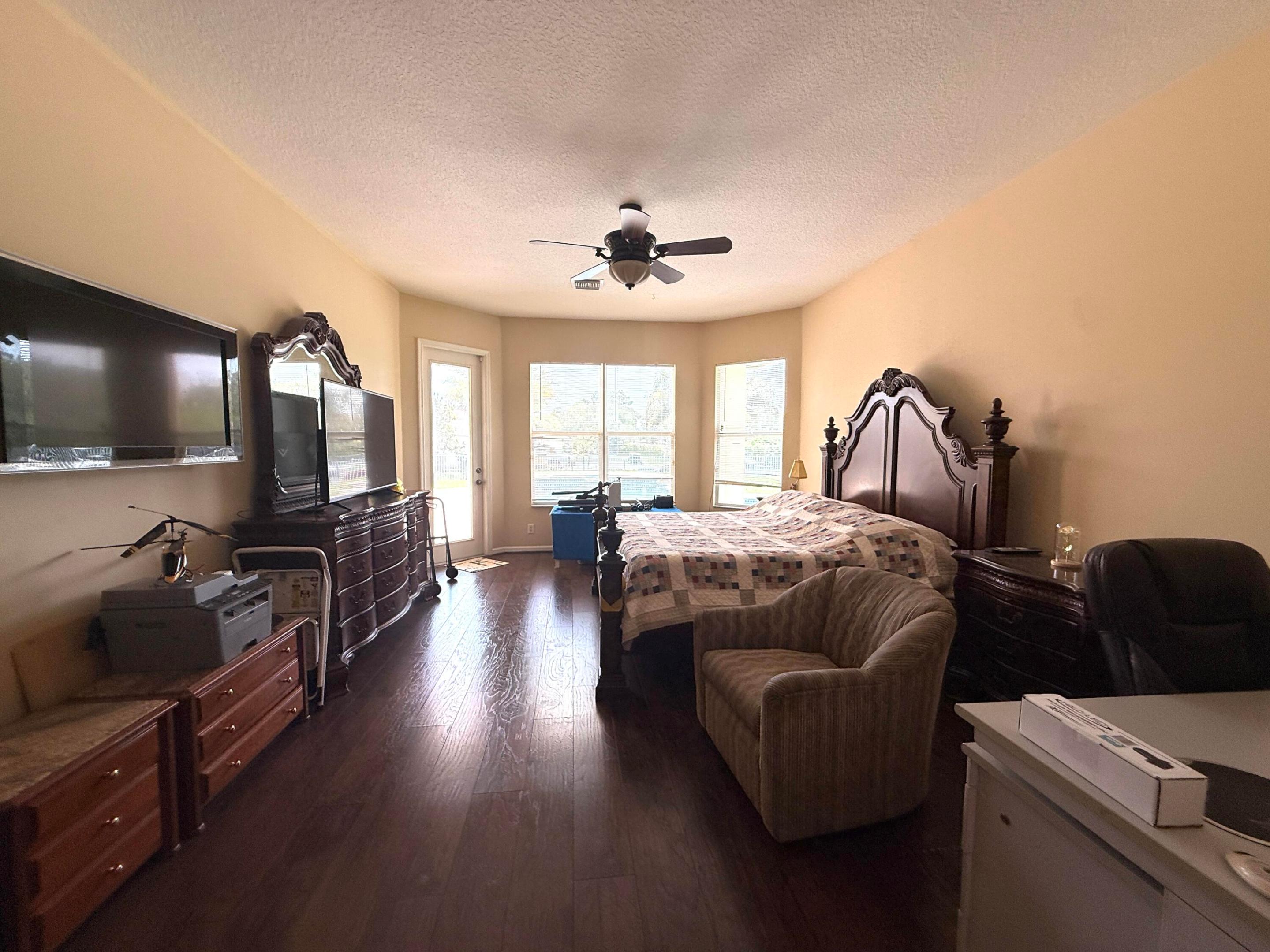 main property photo 60