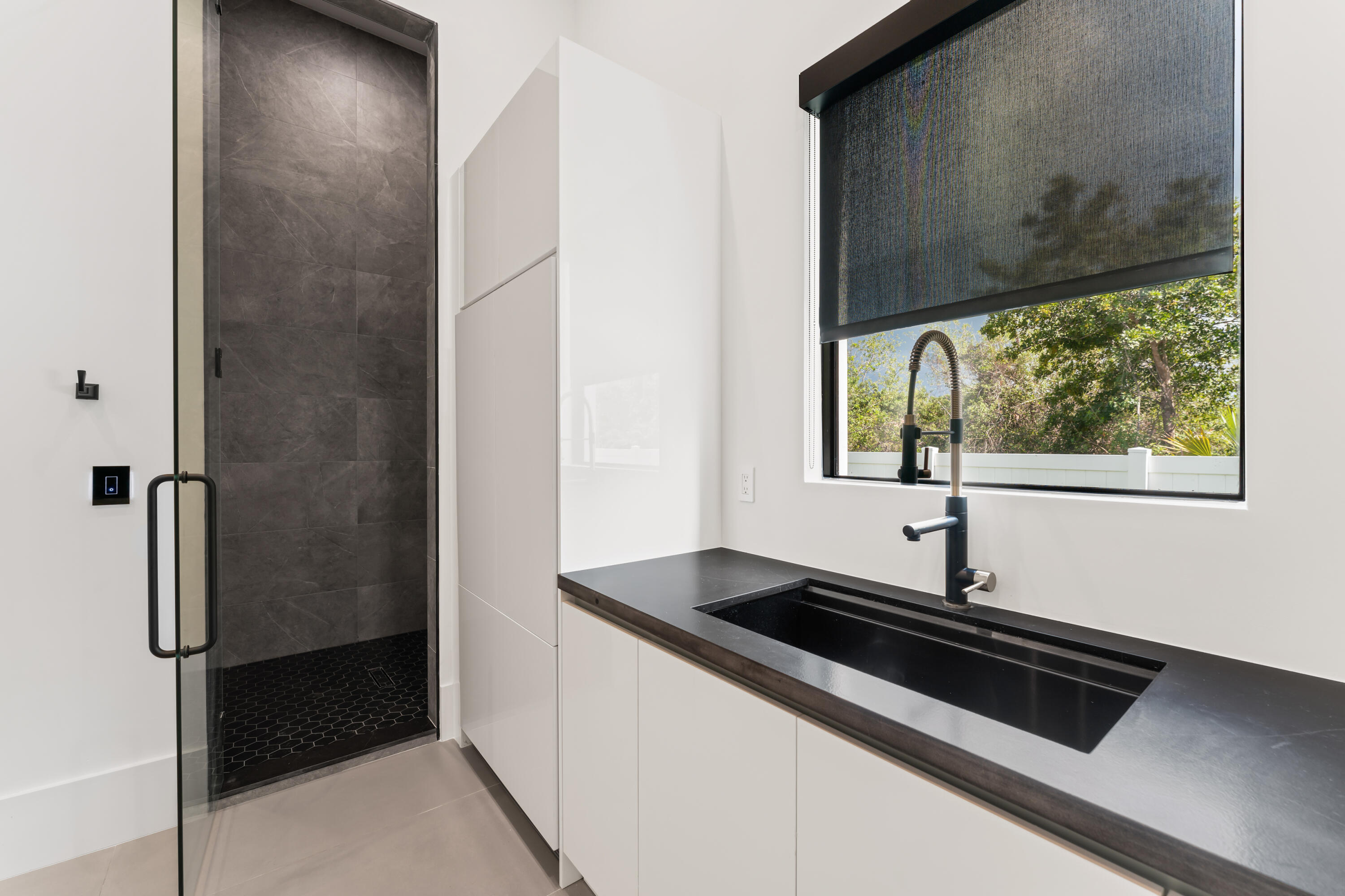 main property photo 74