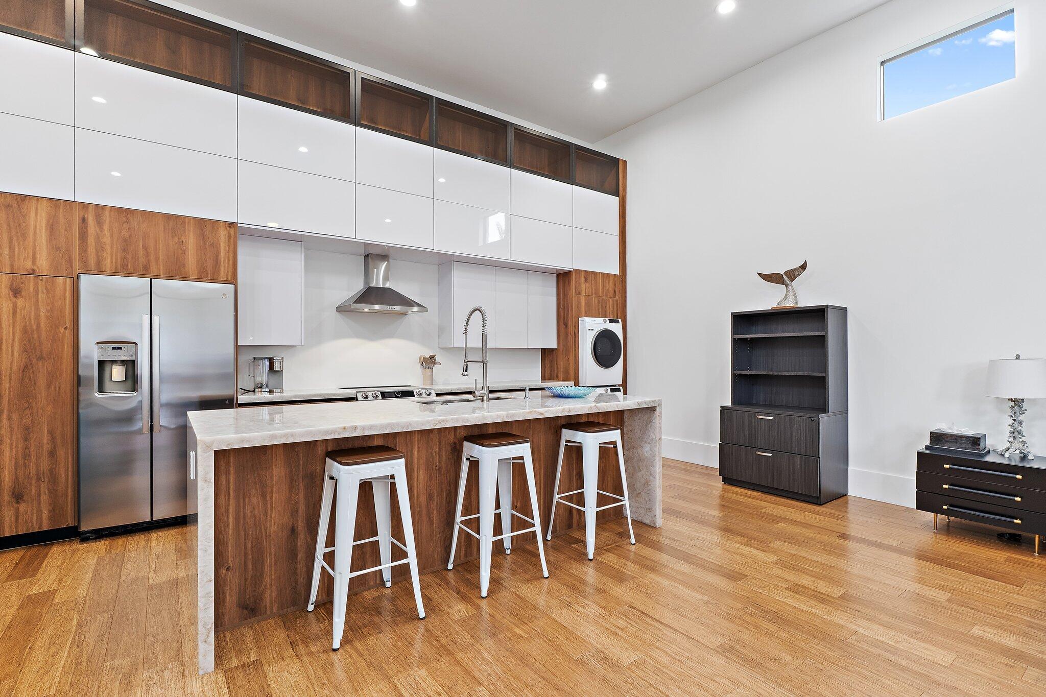 main property photo 76