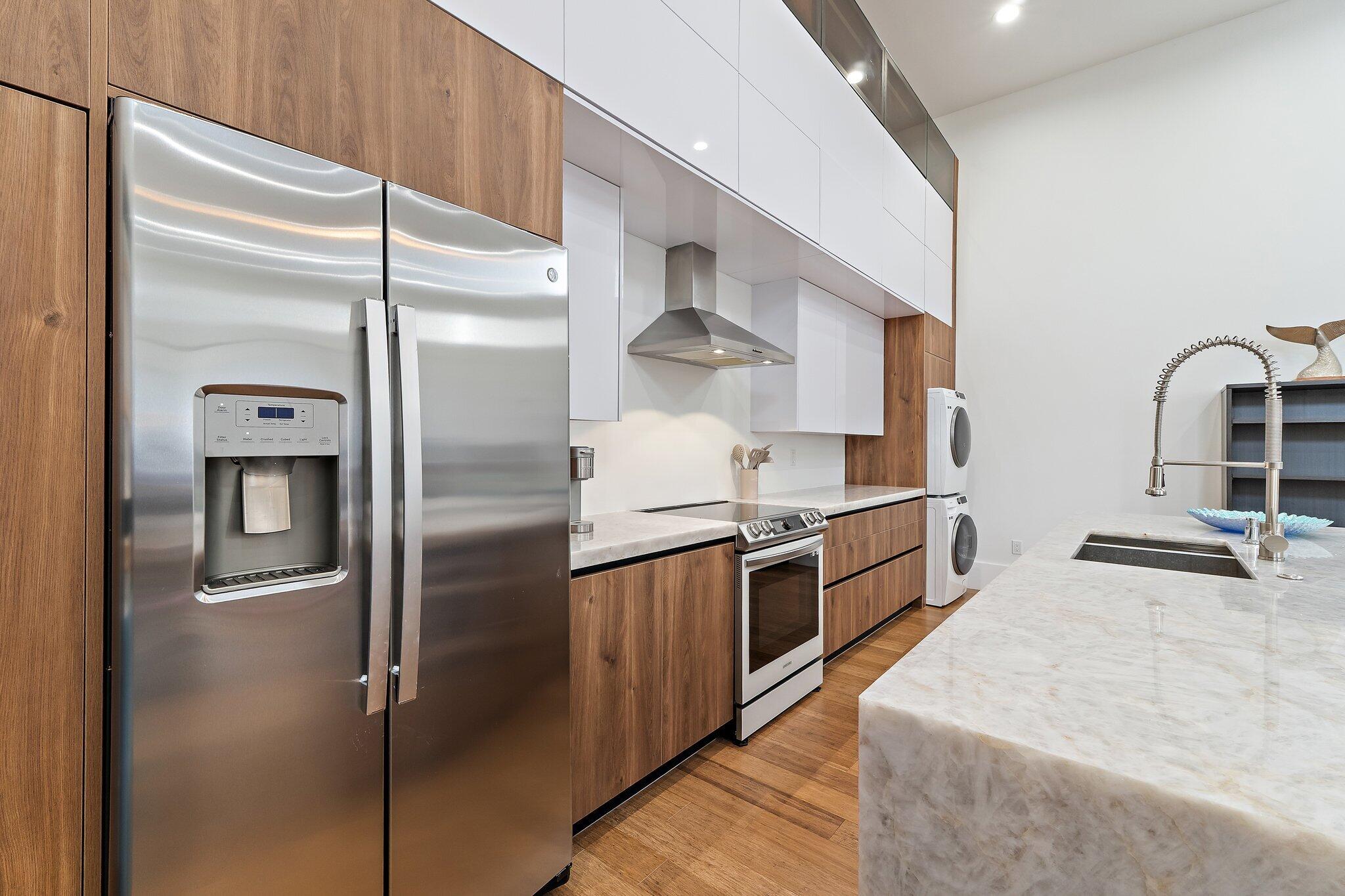 main property photo 77