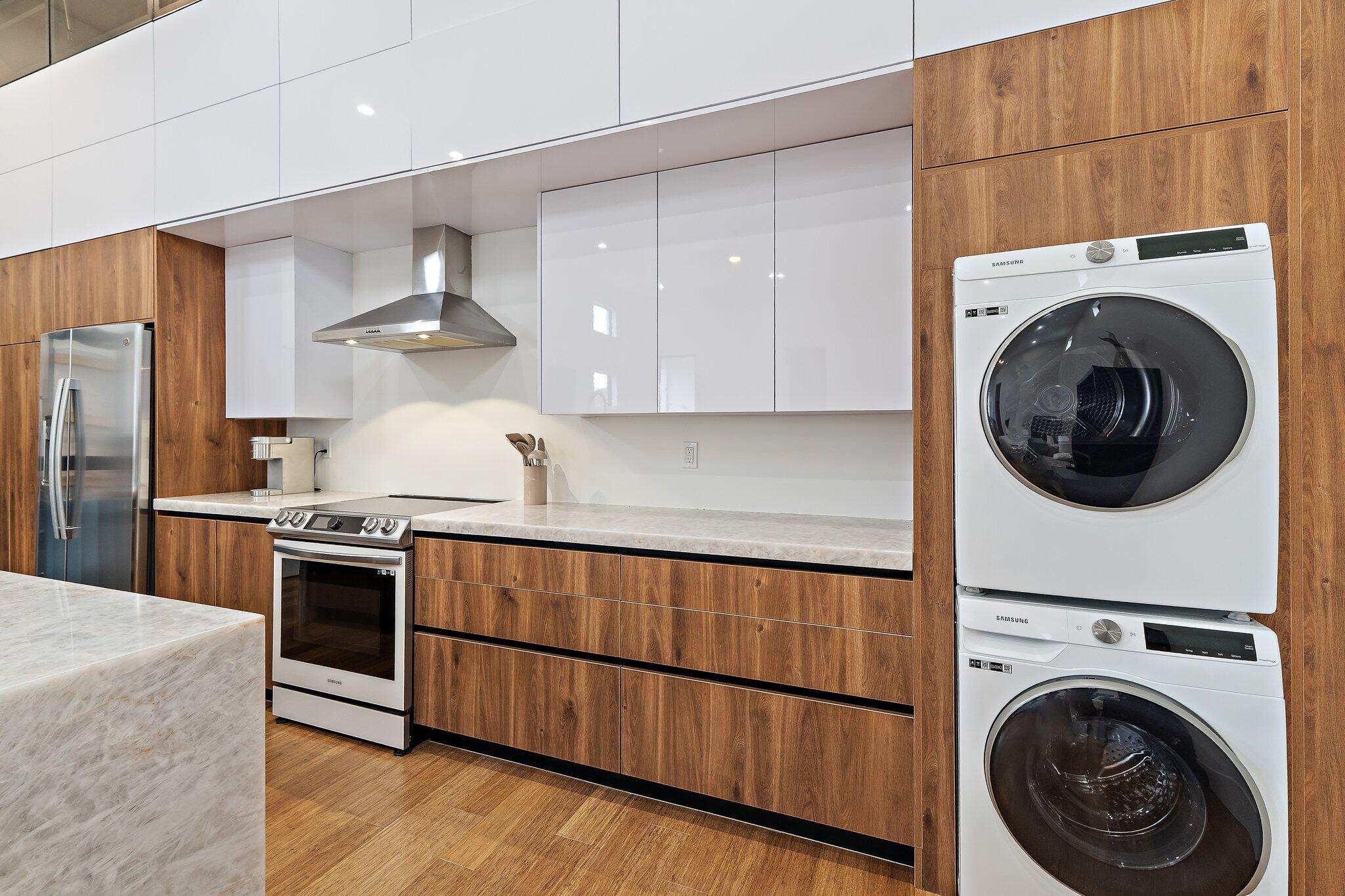 main property photo 78