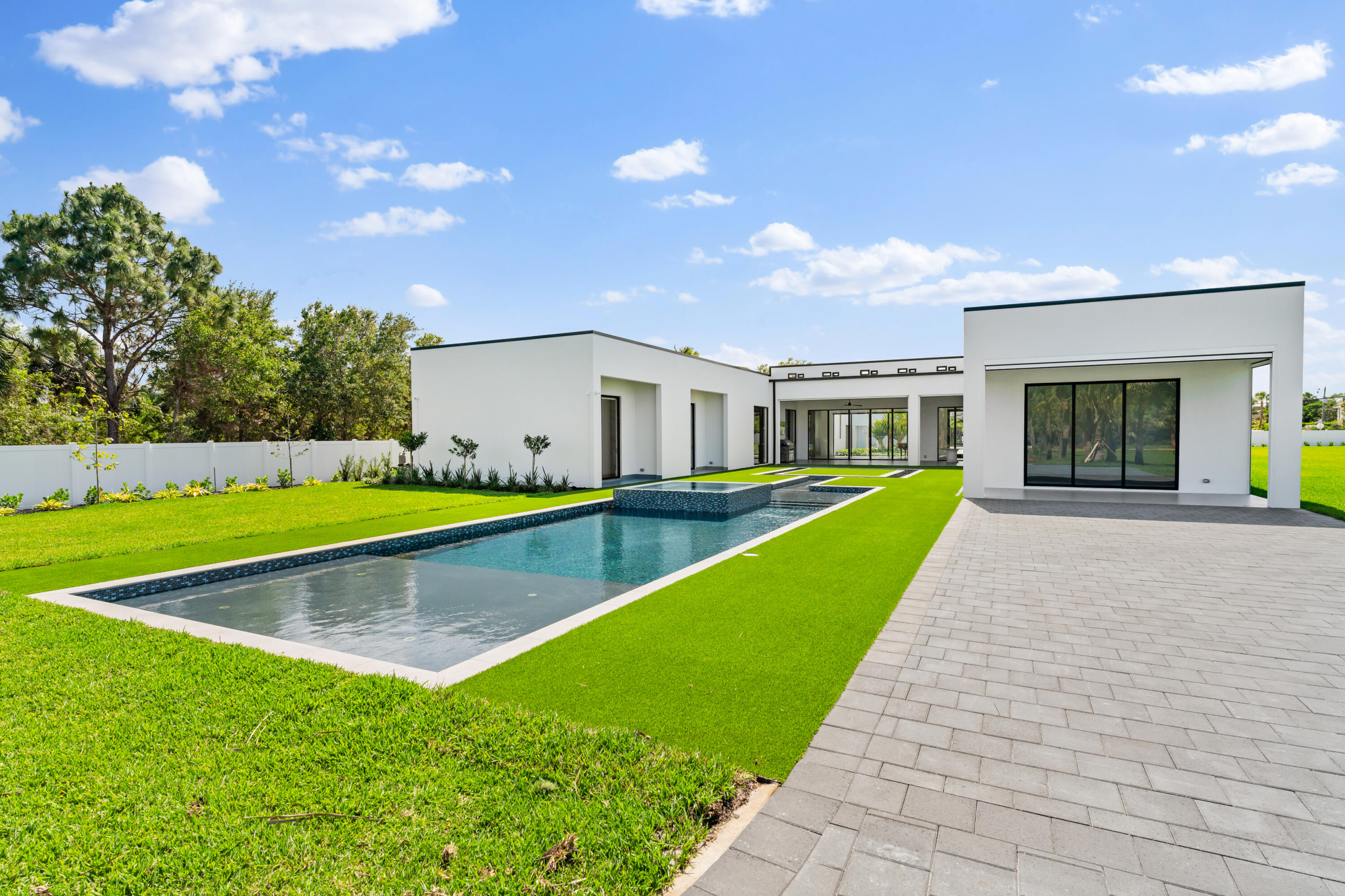 main property photo 85