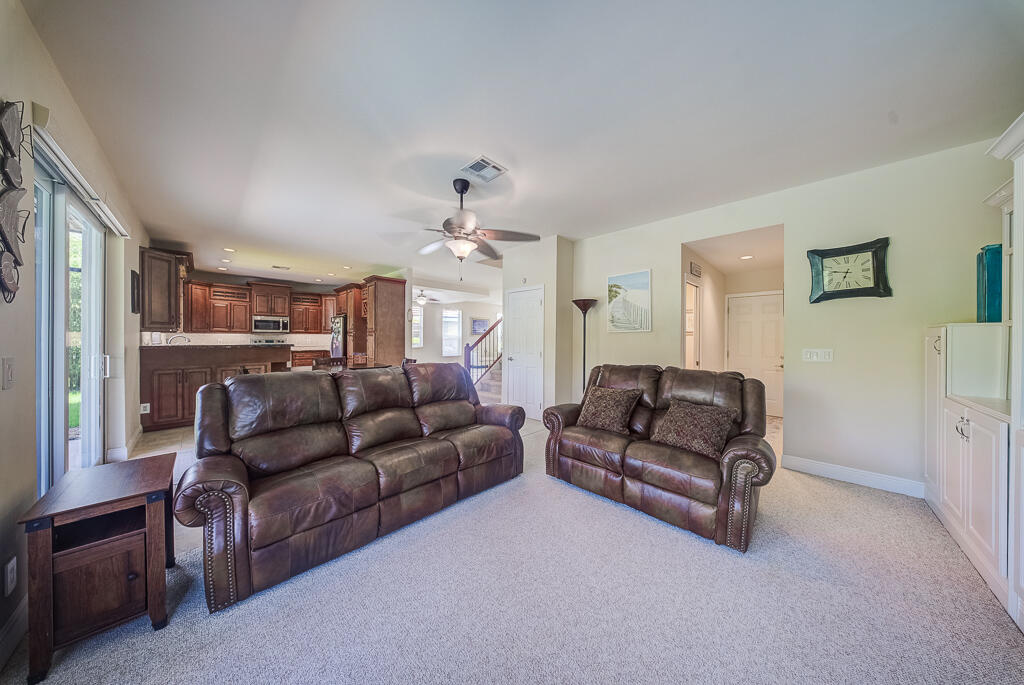 property viewer photo 15