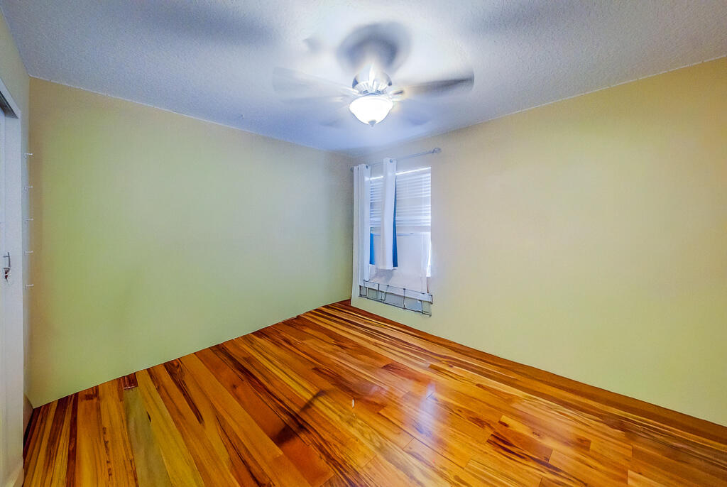 property viewer photo 39