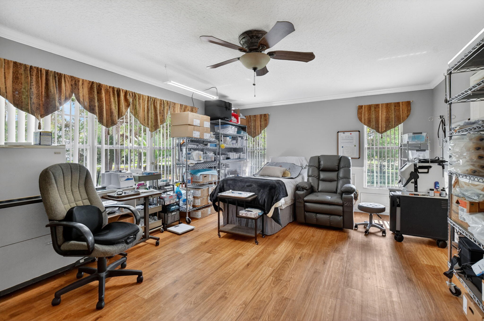 main property photo 44